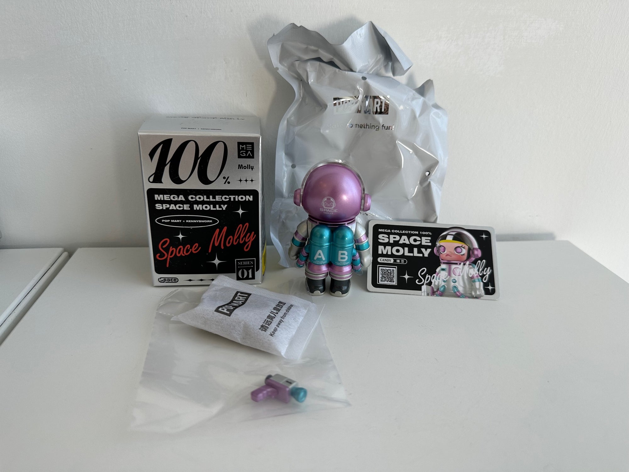 Candy - MEGA Collection 100% Space Molly Series 1 Blind Box by POP