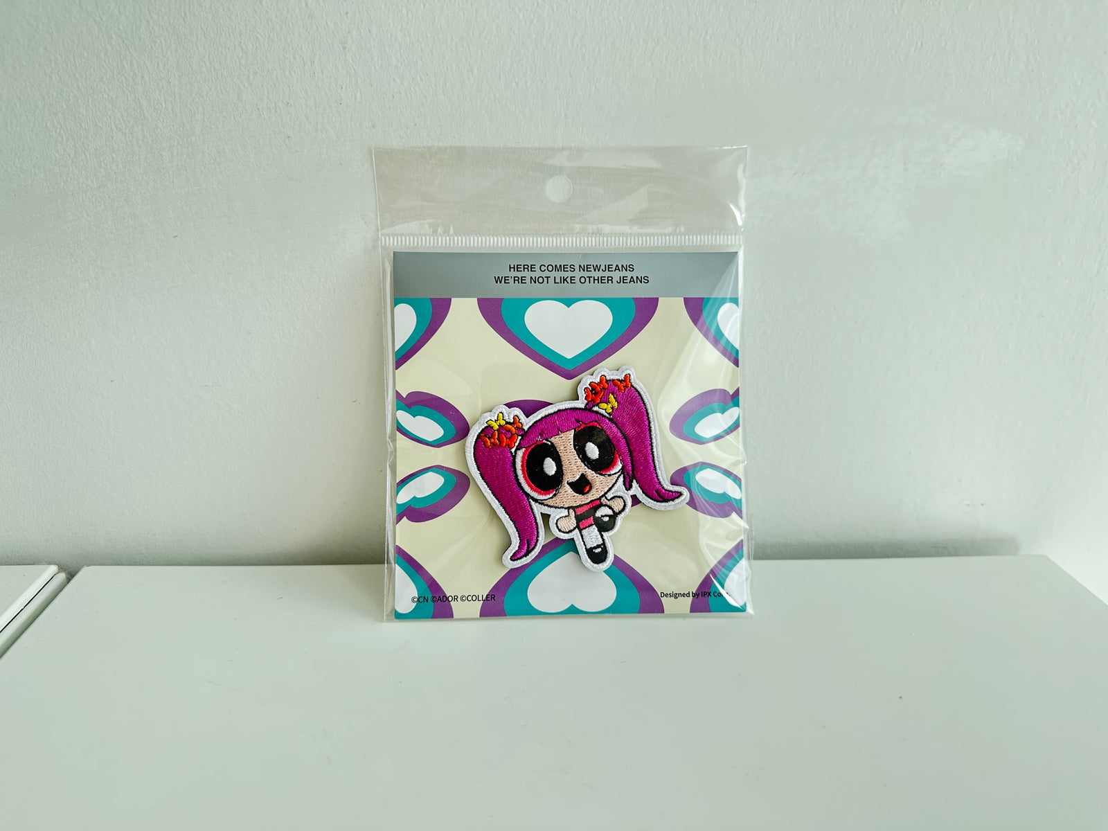 HANNI - THE POWERPUFF GIRLS X NEWJEANS COLLER REVERSIBLE STICON - 1