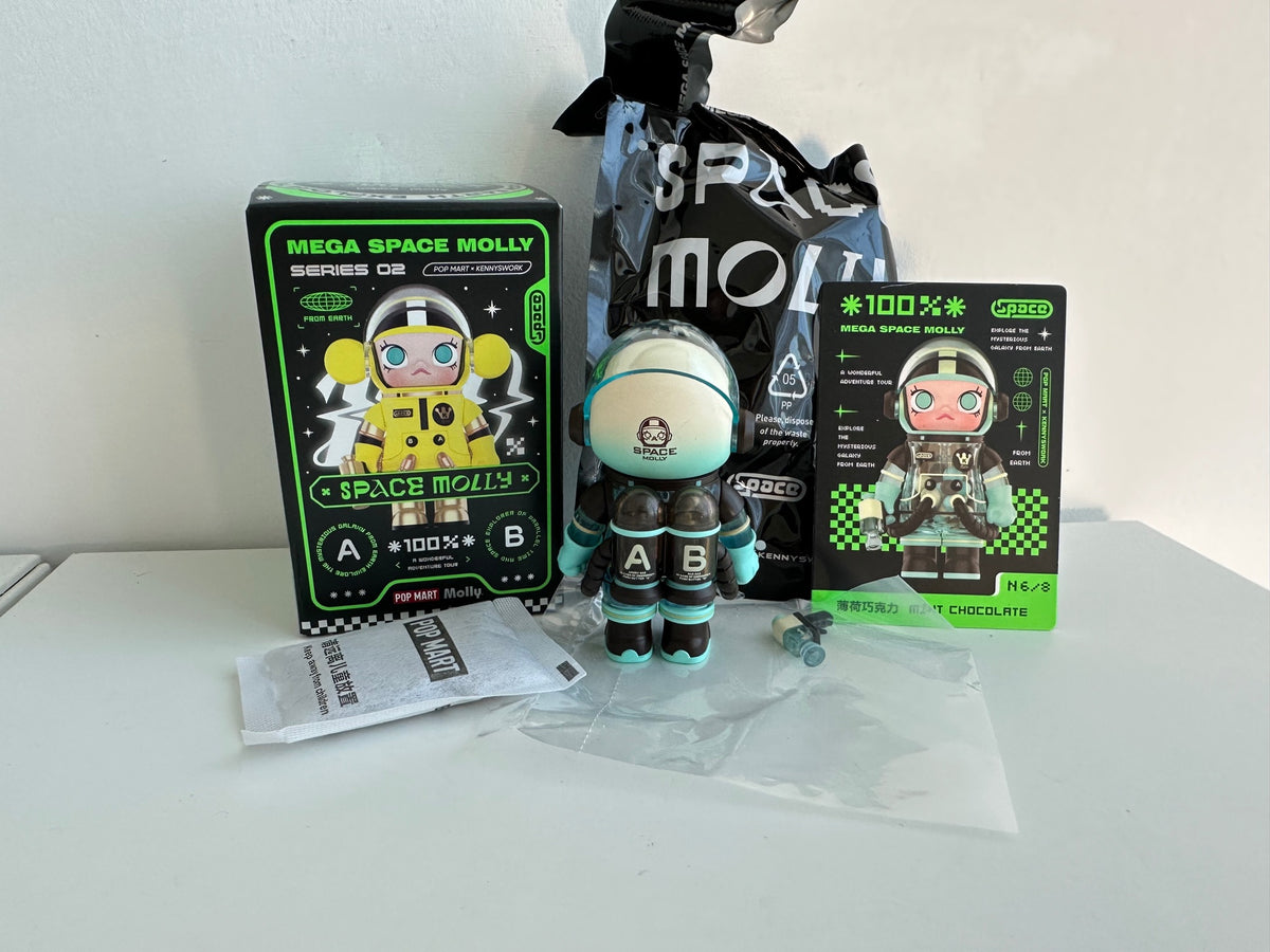 Mint Chocolate - MEGA SPACE MOLLY 100% Series 2-B by POP MART - 3