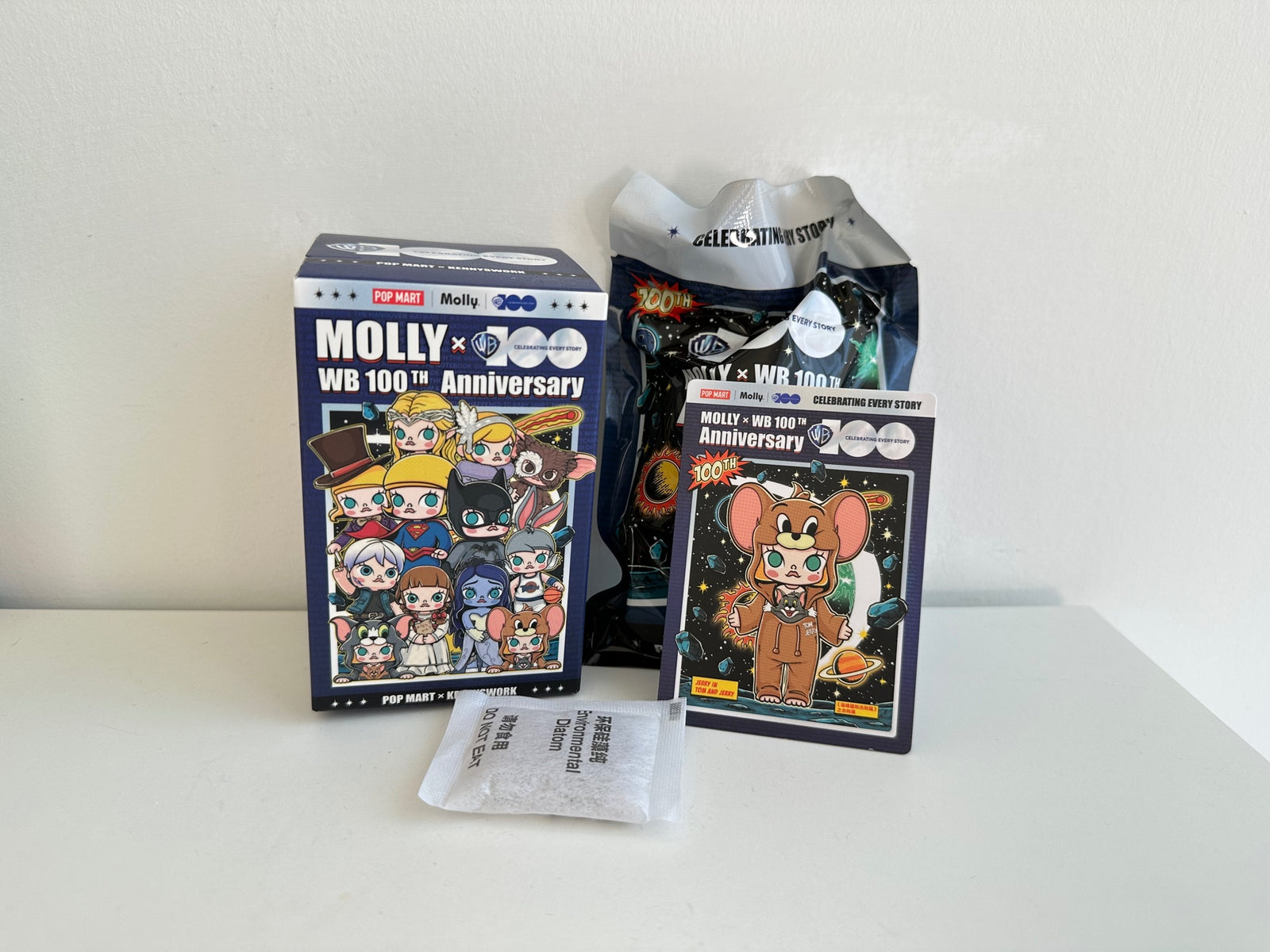 JERRY IN TOM AND JERRY - MOLLY x Warner Bros. 100th Anniversary Blind Box Series by POP MART - 1