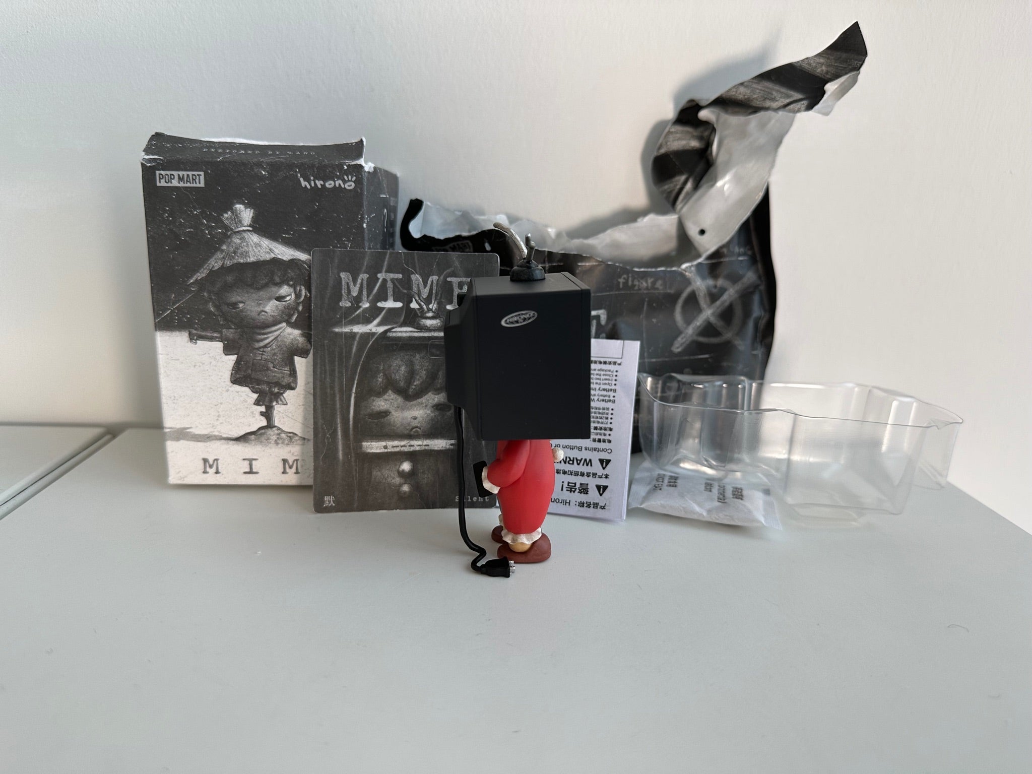 シークレット HIRONO Mime Silent ヒロノ Popmart hirono mime series secret figure Silent - Box and Card