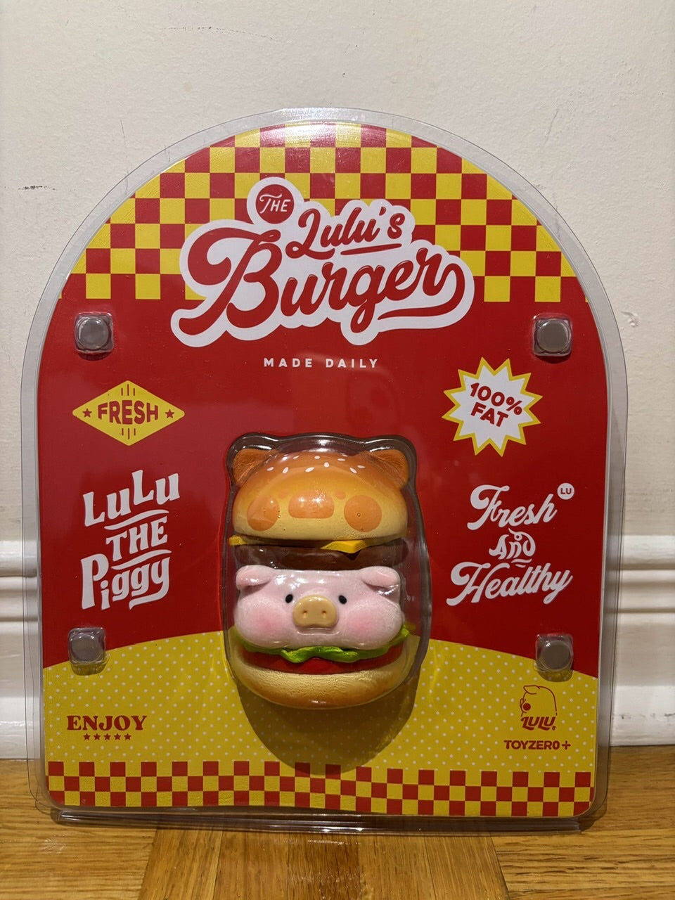 Lulu the Piggy Burger Figure - Classic Burger - 1