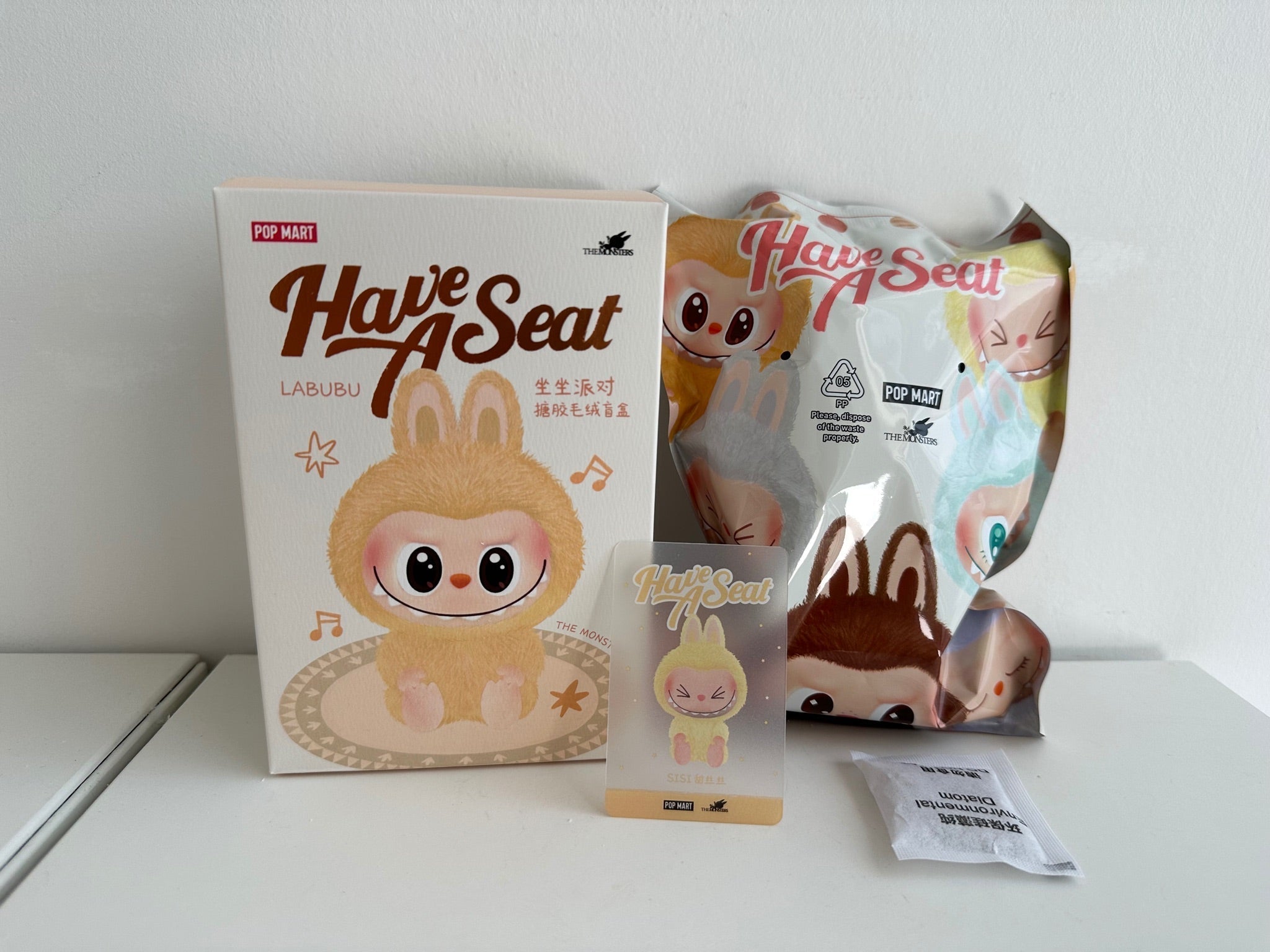 SISI - LABUBU The Monsters Macaron Have a seat limited 2nd