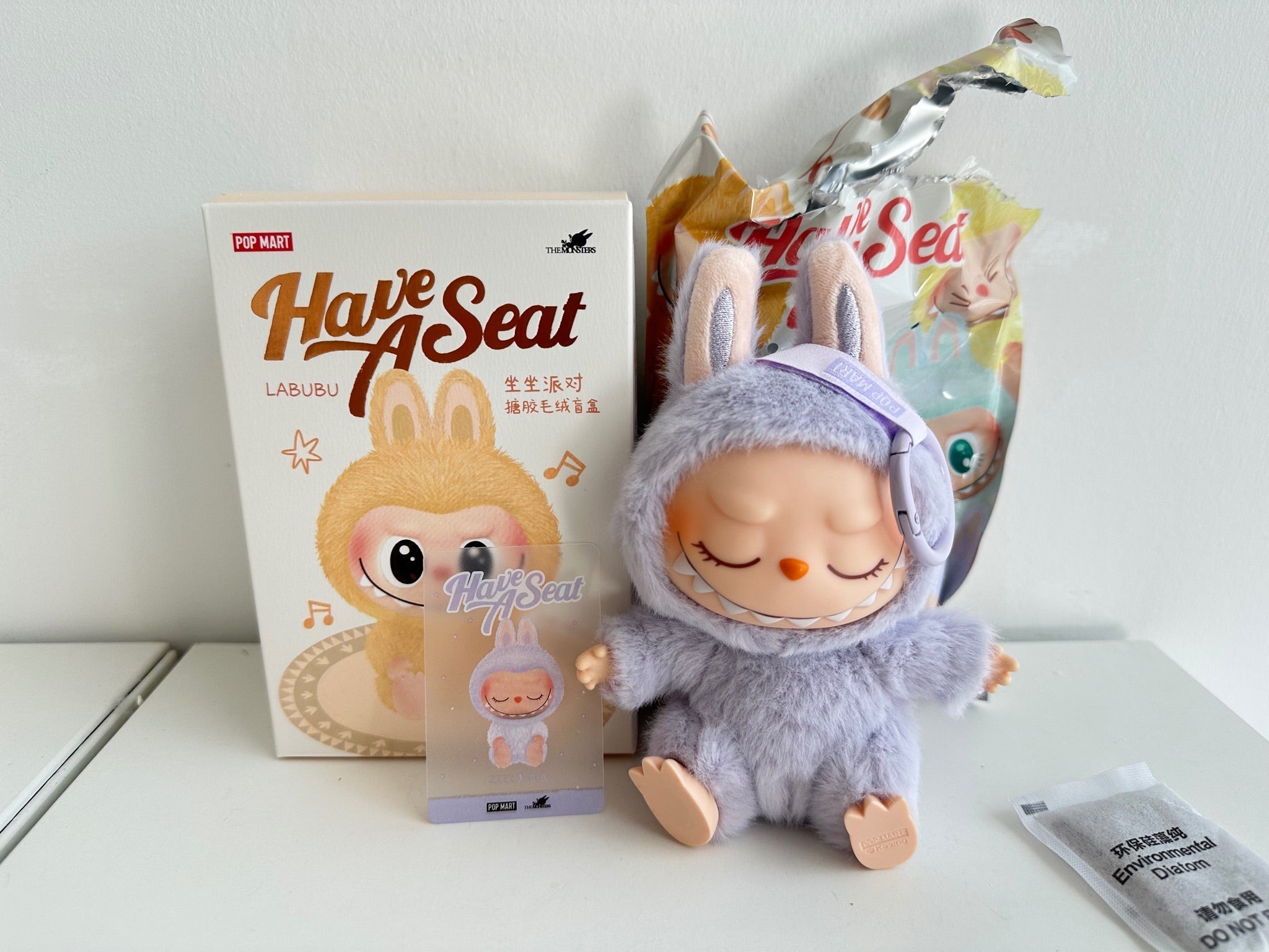 ZIZI - LABUBU The Monsters Macaron Have a seat limited 2nd