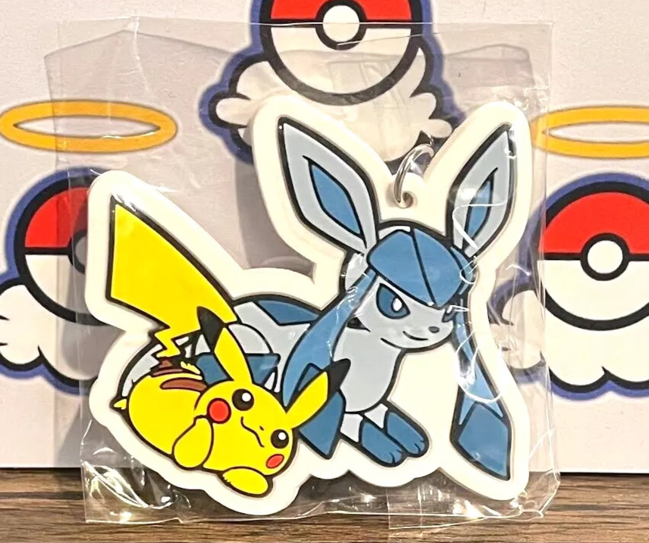 Glaceon and Pikachu Keychain Pokemon Holiday Calendar 2023 - Sealed - 1