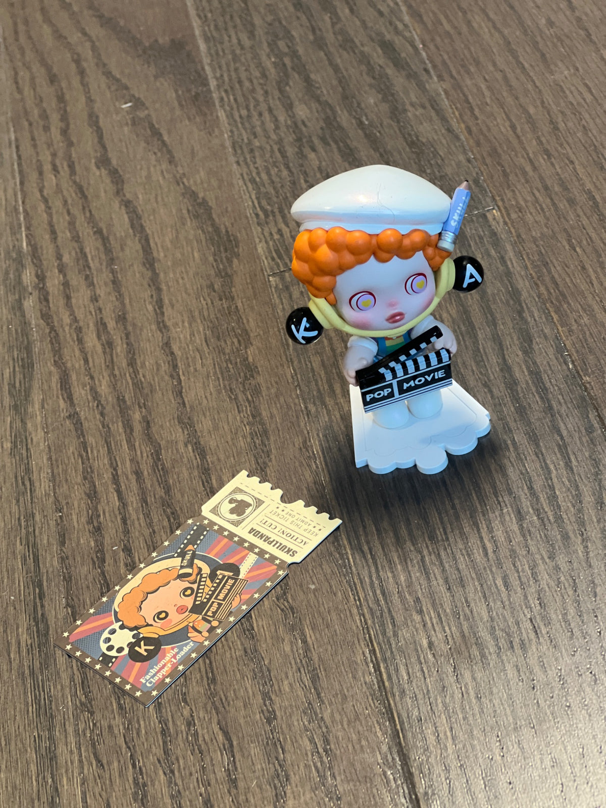 Fashionable Clapper Loader - POP MART SKULLPANDA action! Cut! Series Blind Box - 3