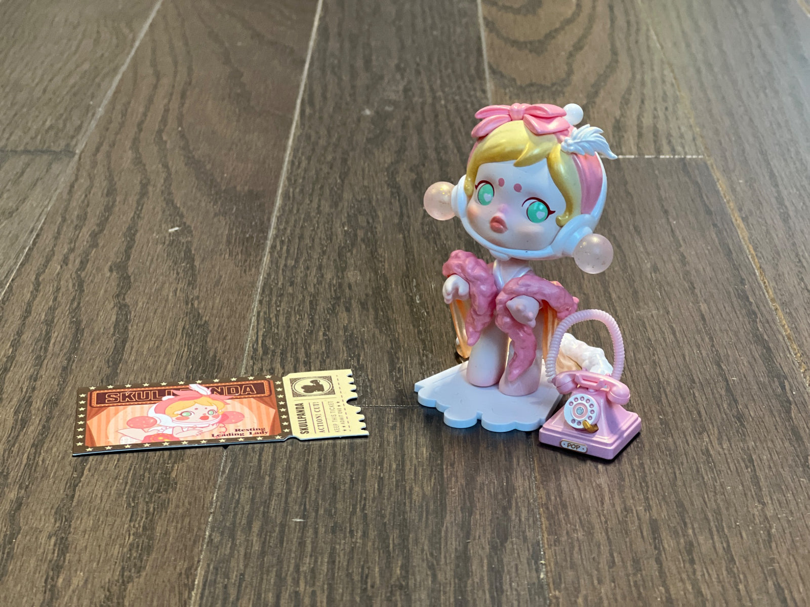 Resting leading lady - POP MART SKULLPANDA action! Cut! Series Blind Box - 1
