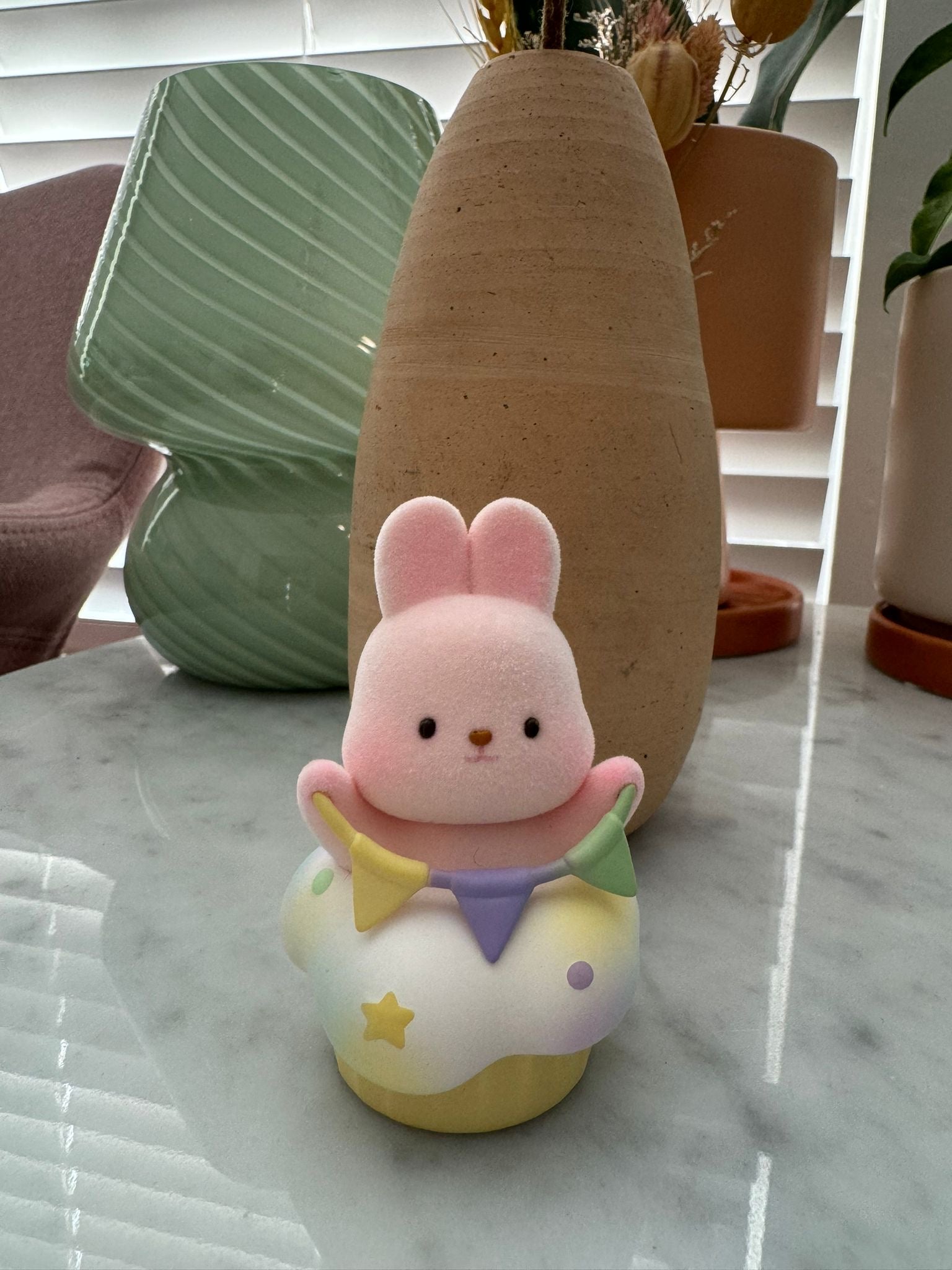 Momo Bunny Anniversary Surprise Bunny - 1