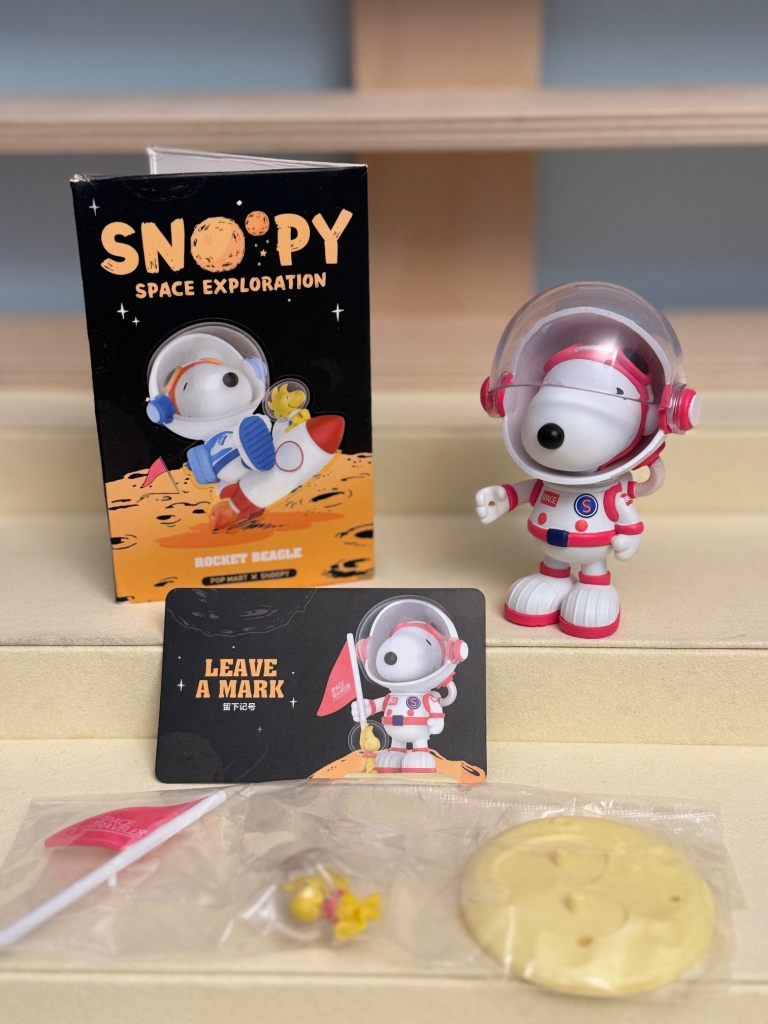 Leave a Mark - Pop Mart Snoopy Space Exploration - 1