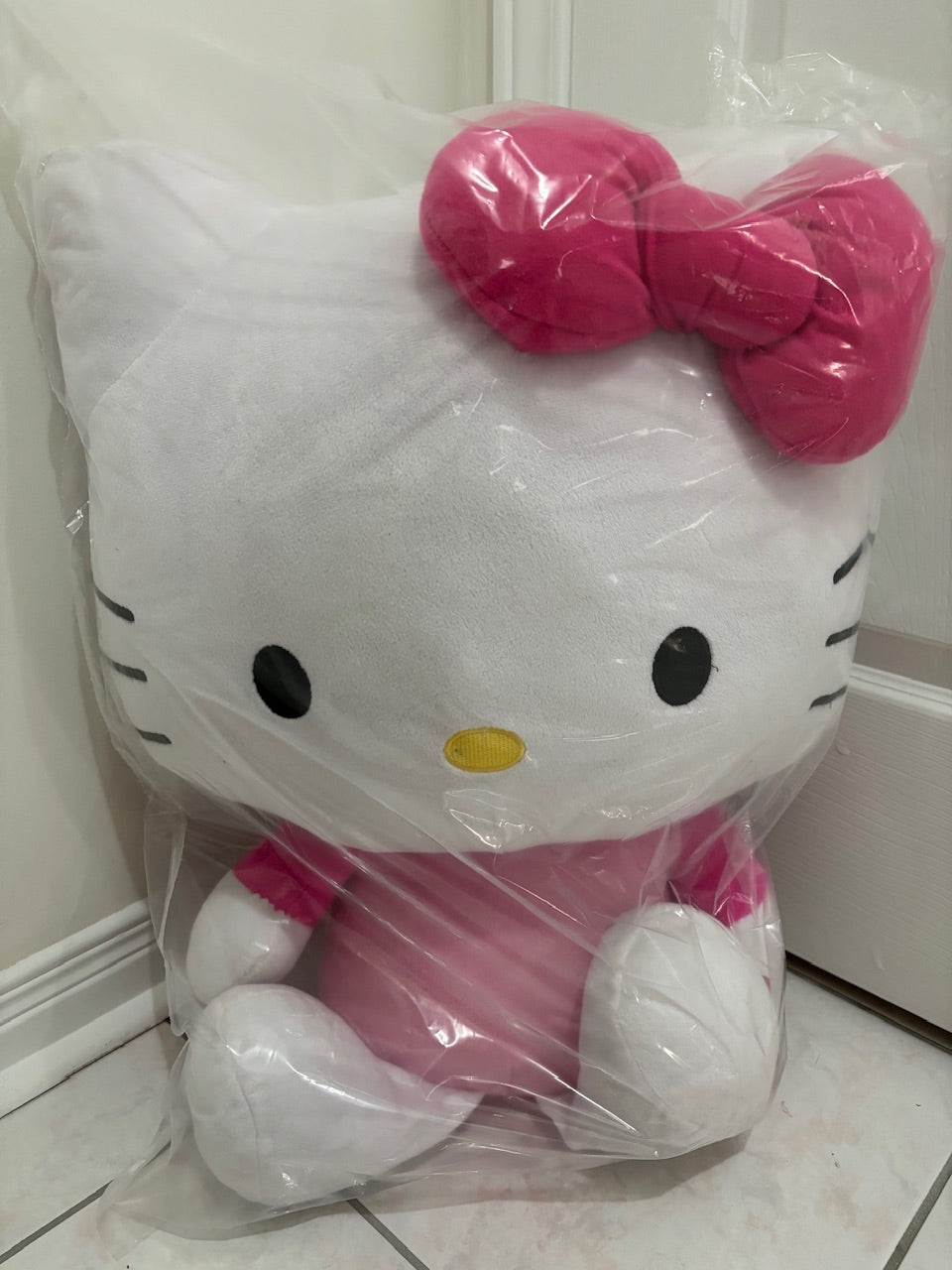 Hello Kitty Large 60 cm Plush  - 1