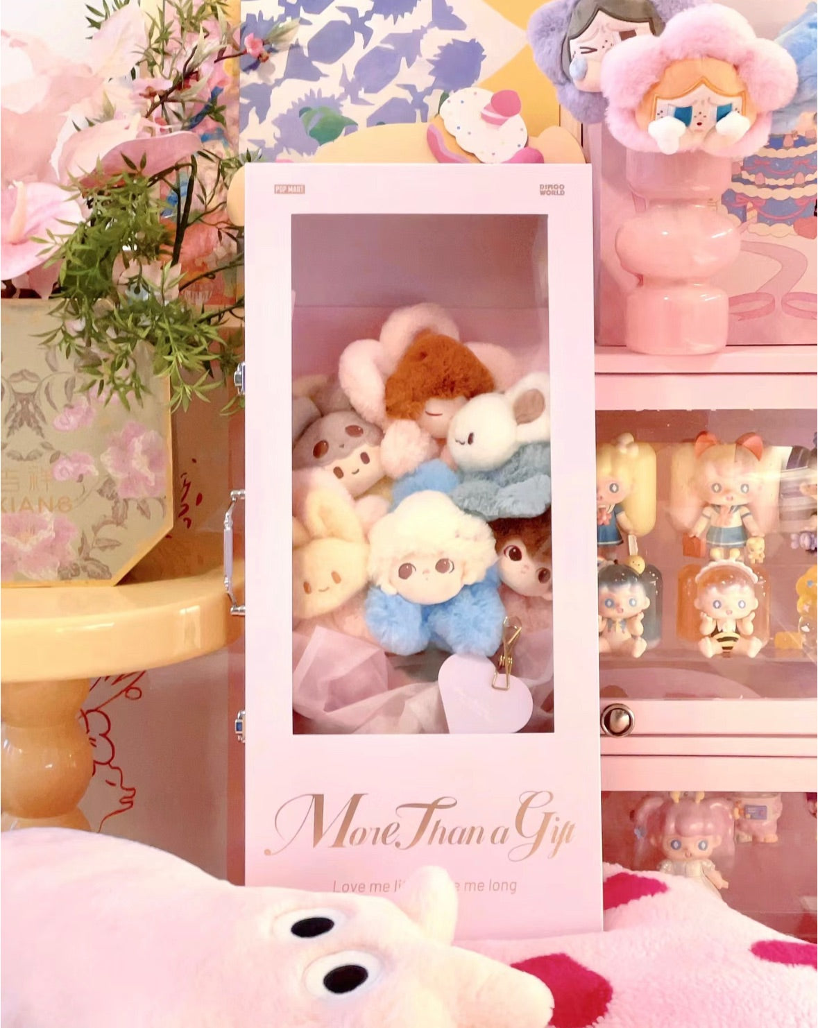 DIMOO - More Than a Gift Bouquet Box by POP MART - 1