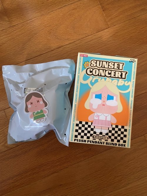Dim Green - CRYBABY Sunset Concert Series-Plush Pendant by POP MART - 1
