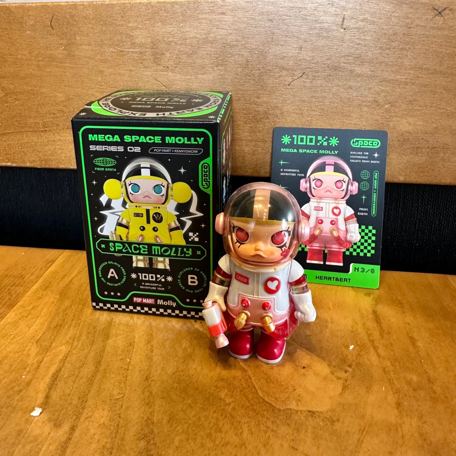 Heartbeat - Mega Space Molly 100% Series Two - Pop Mart - 1