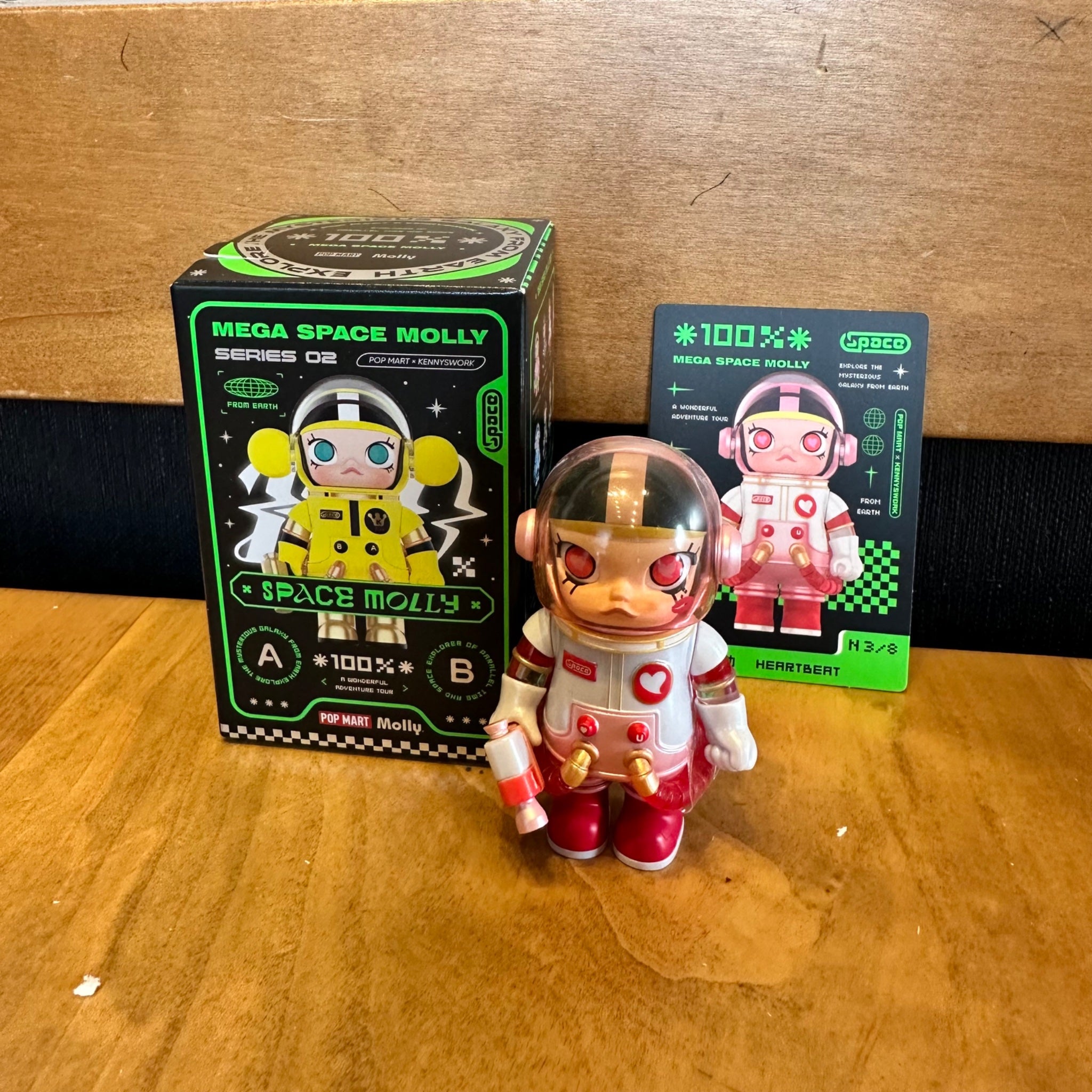 Heartbeat - Mega Space Molly 100% Series Two - Pop Mart - Mindzai