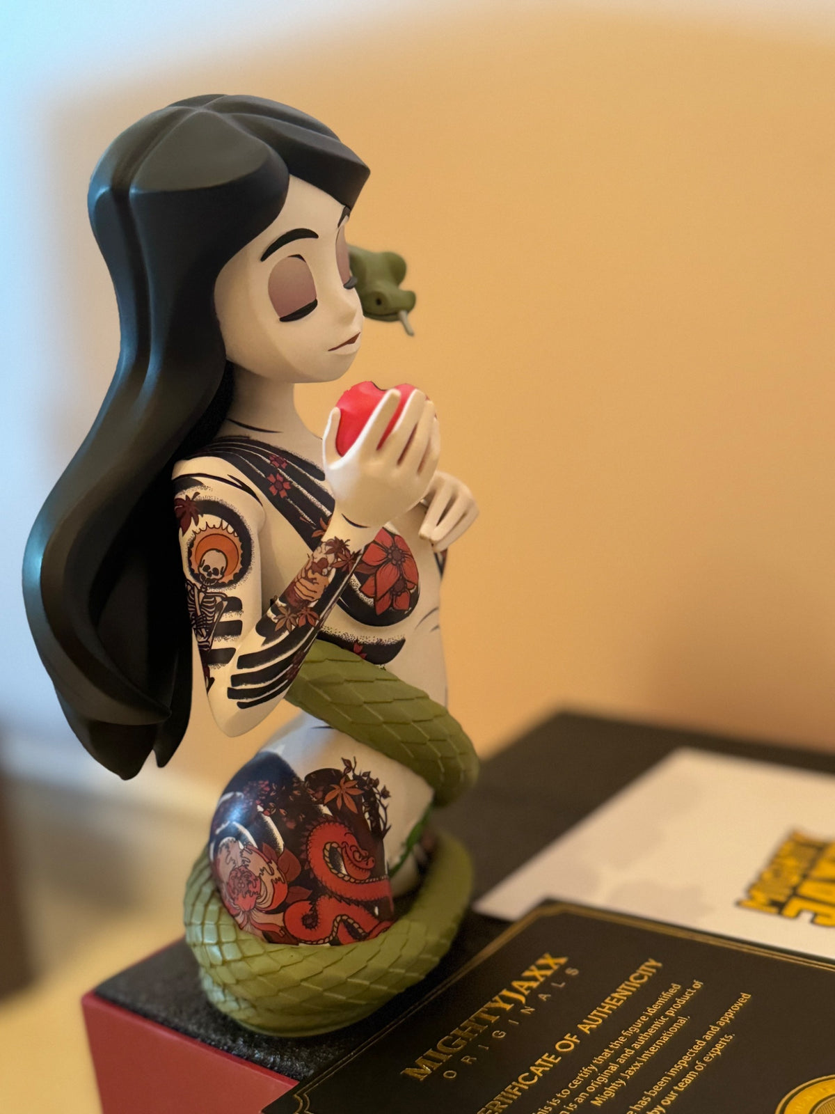 フィギュア【EVE FEATURING By JPK】 Mighty Jaxx Mighty Jaxx - Inked Stories: Eve Featuring JPK - Mindzai Toy Shop