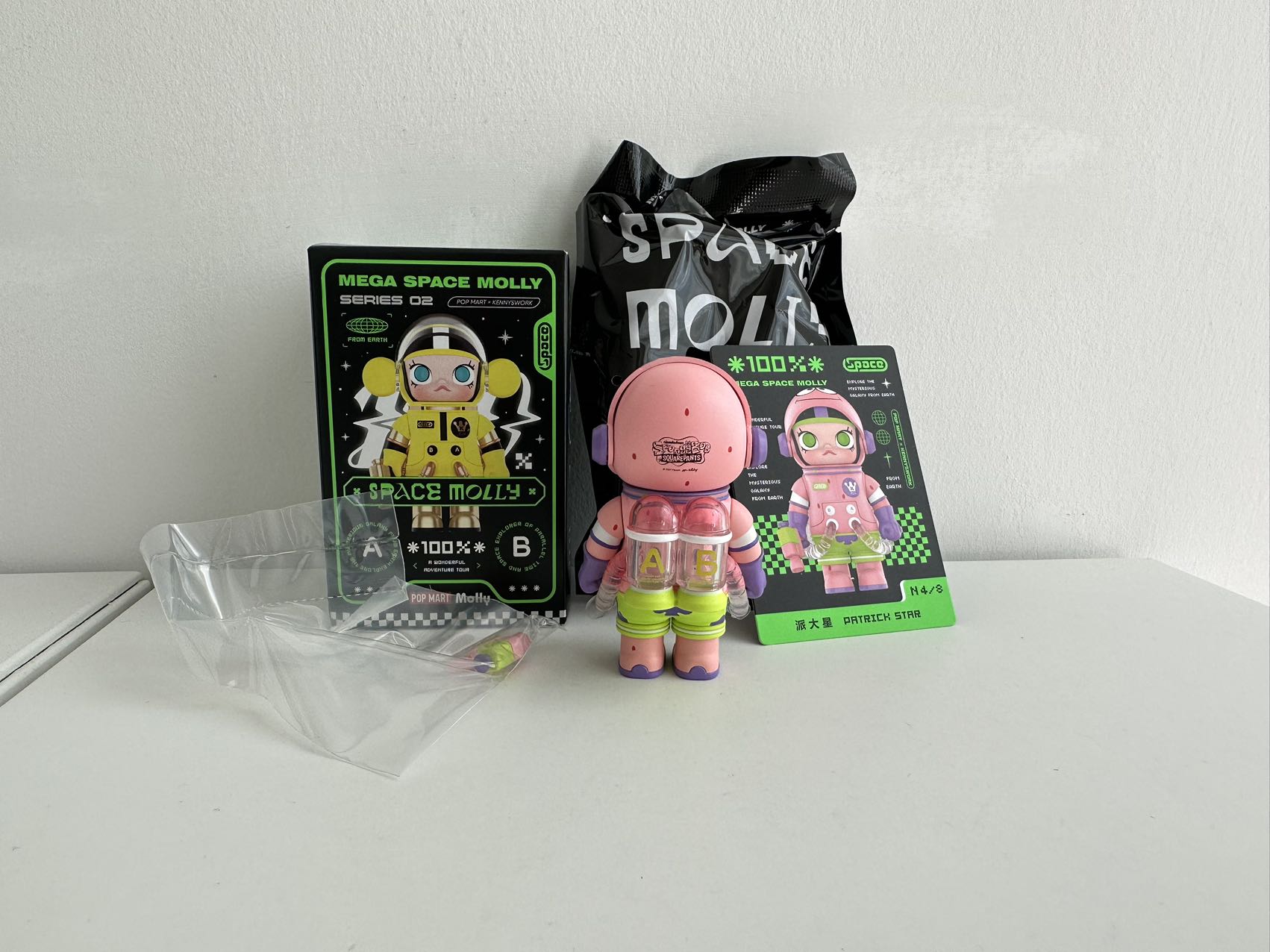 Patrick star - MEGA SPACE MOLLY 100% Series 2-B by POP MART