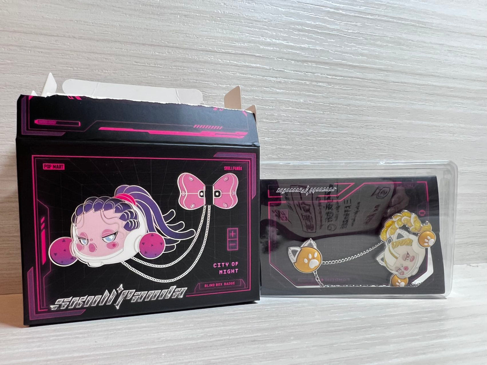 Pet Cat - City of Night Series Badge Emblem Pins - by POP MART - 1