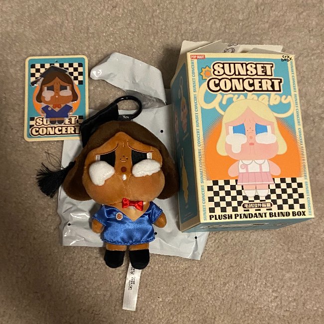 Graduation Season (Secret/Chaser) - CRYBABY Sunset Concert Series