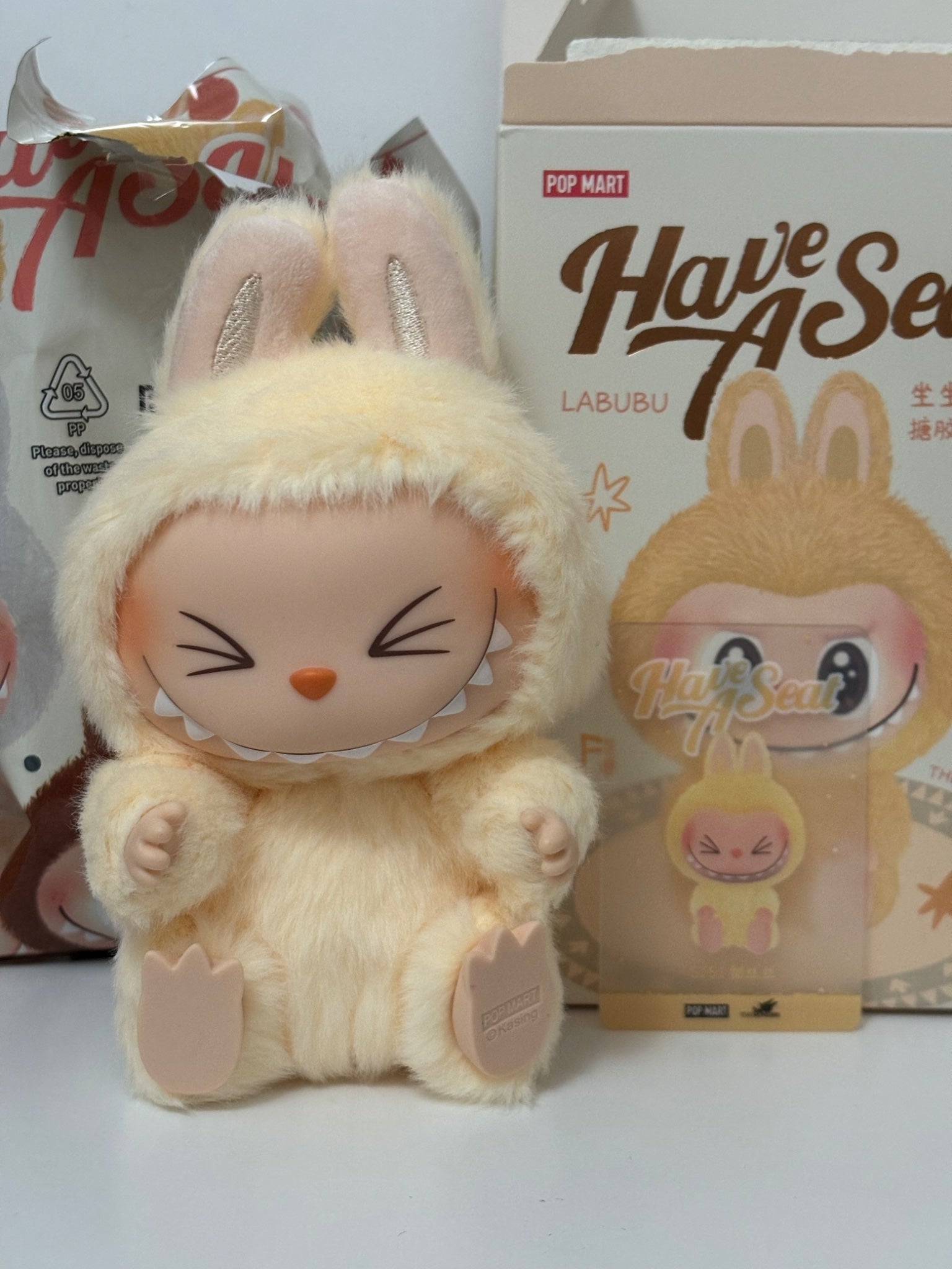 Sisi - Popmart Labubu Have A Seat Plush Vinyl Pendantp - Mindzai