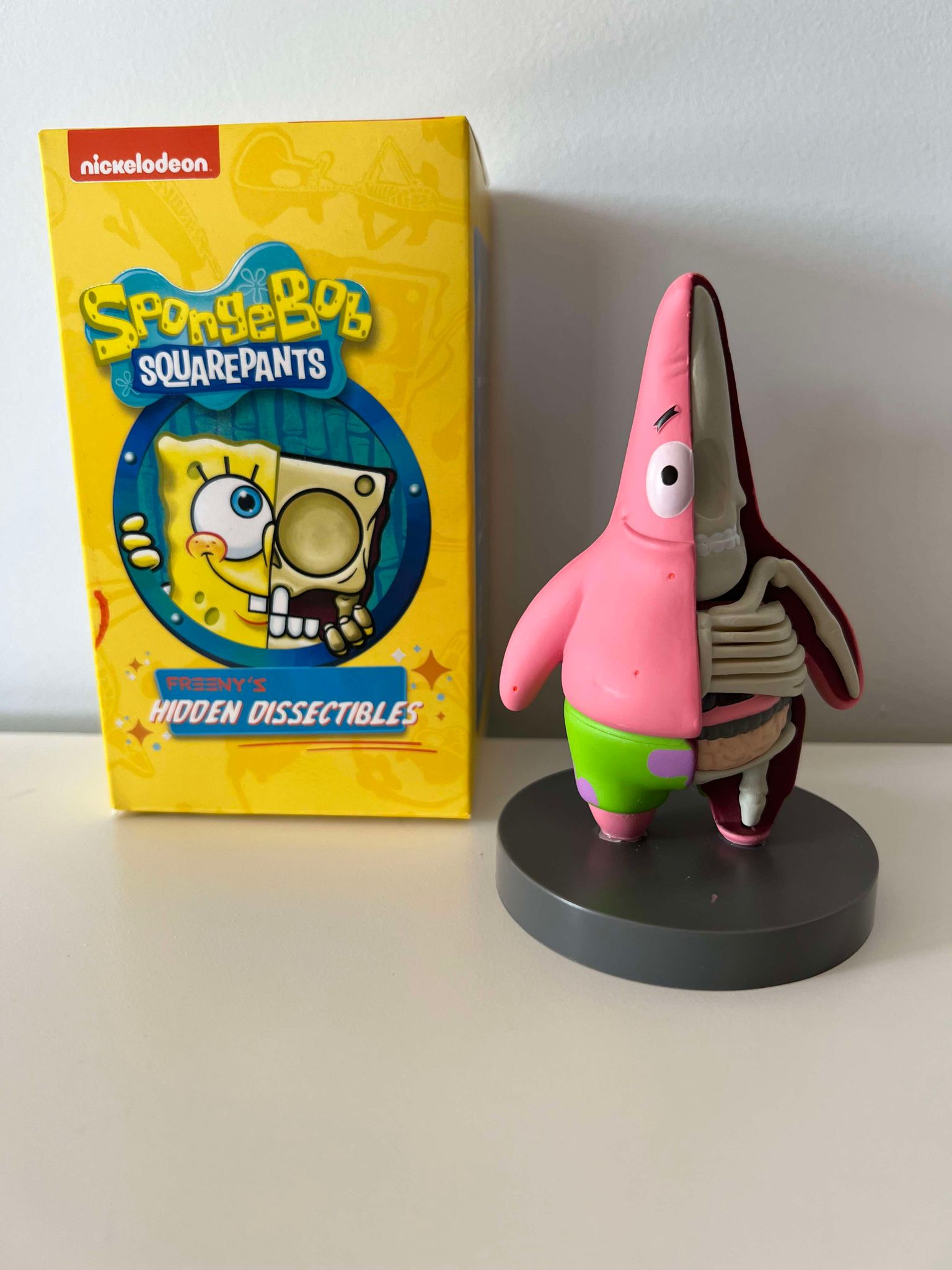 Patrick - Hidden Dissectables Spongebob Squarepants Series by