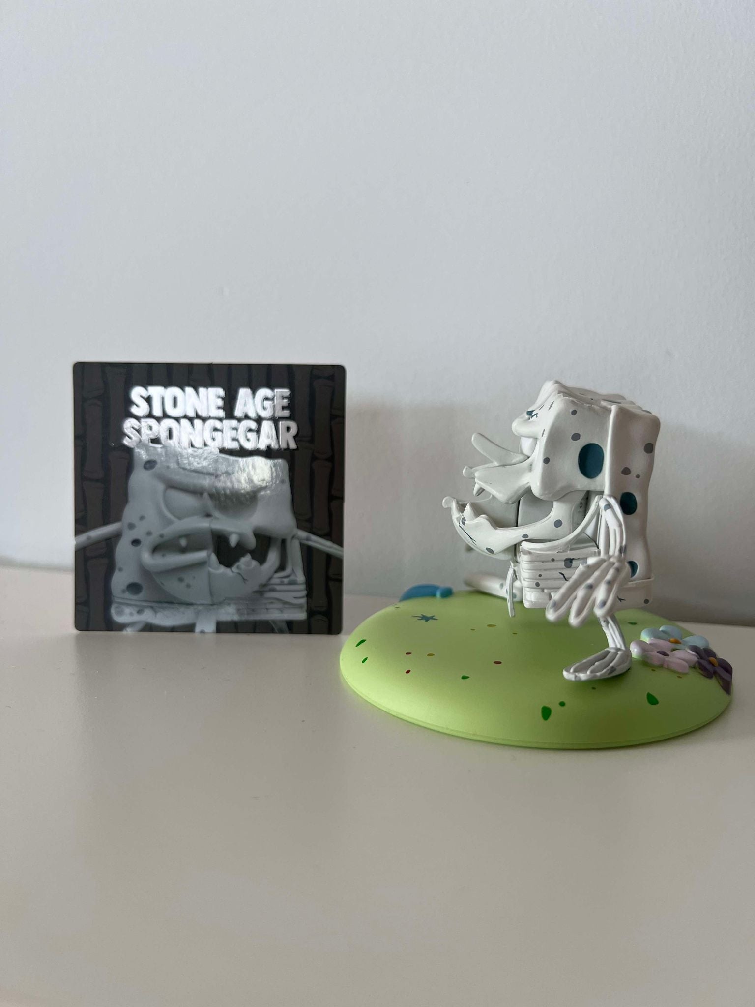 Stone Age Spongegar - SpongeBob SquarePants (Meme Edition) Hidden Dissectables by Jason Freeny x Mighty Jaxx - 1