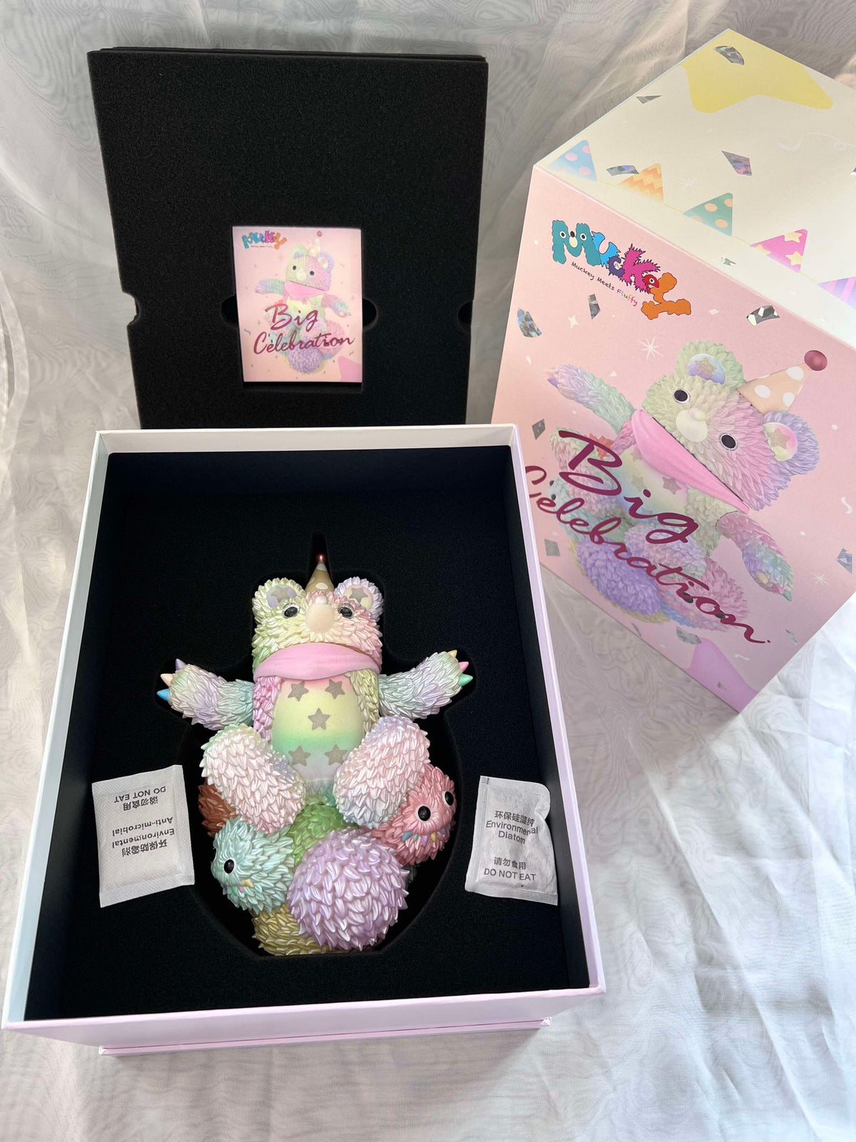 Muckey ”Big Celebration“ Figurine by INSTINCTOY x POP MART - 2