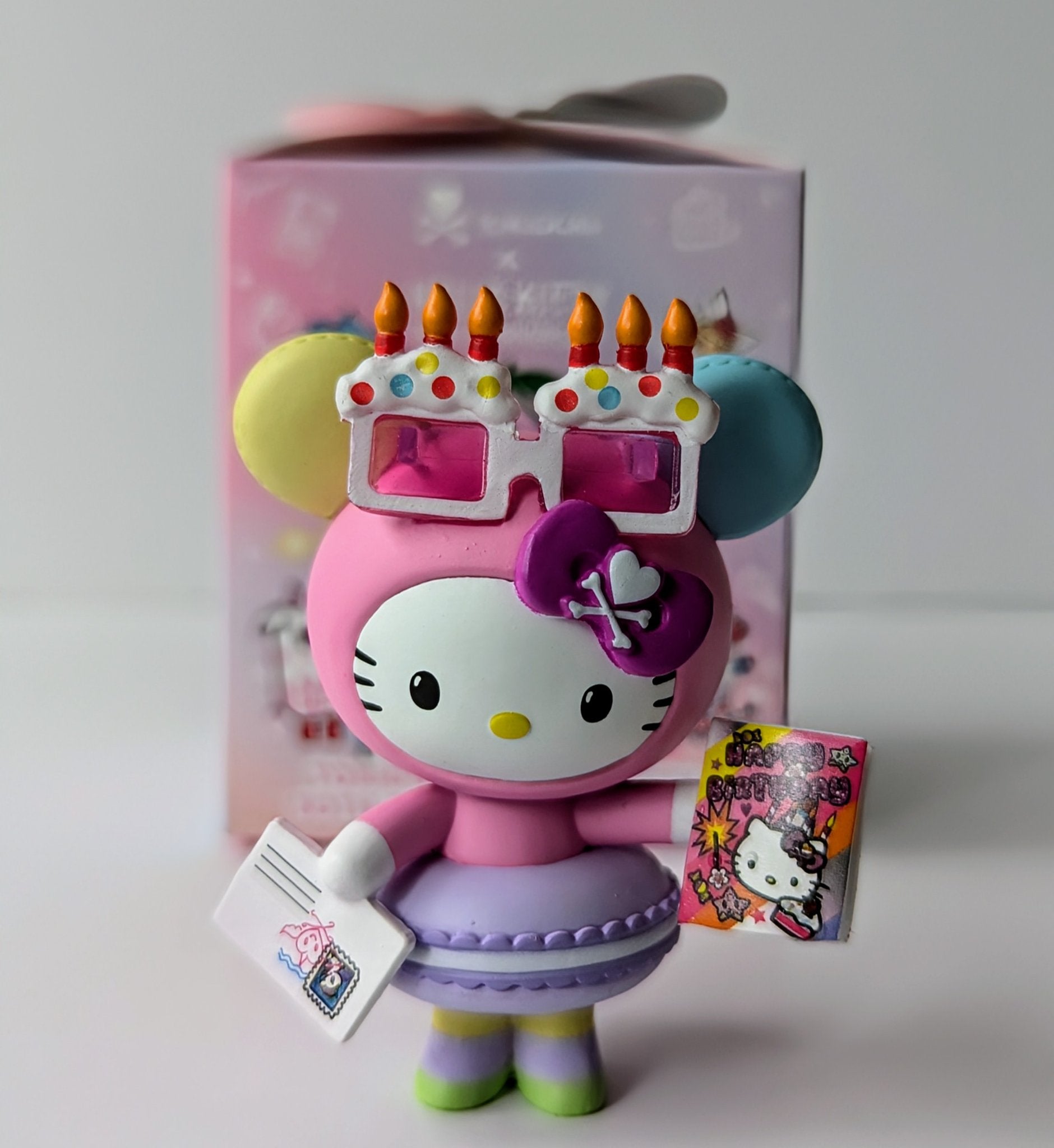 Macaron Hello Kitty - Tokidoki x Hello Kitty 50th Anniversary