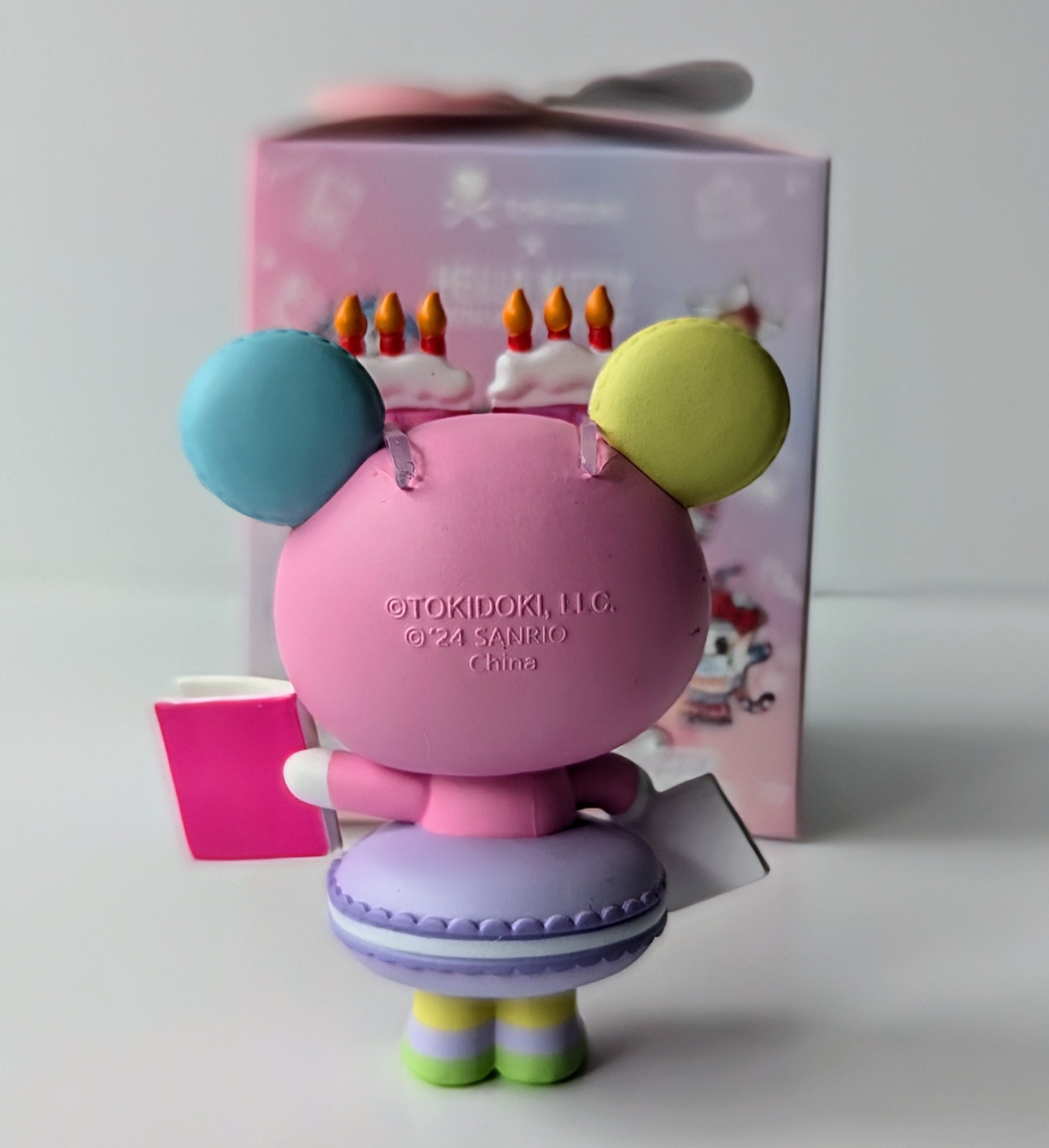 Macaron Hello Kitty - Tokidoki x Hello Kitty 50th Anniversary