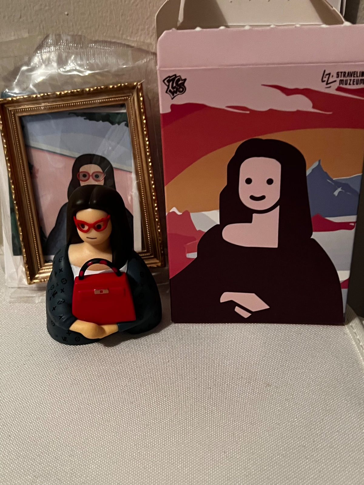 Mona Lisa Shopping - Mona Lisa Mini Figures - Straveling Muzeum - 1