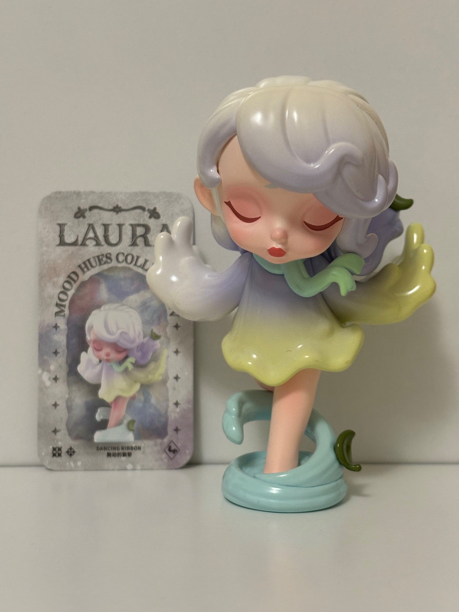 Dancing Ribbon  - Laura Mood Hues Collection - 1