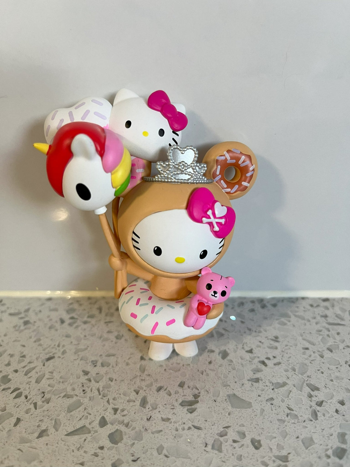 Hello Kitty-Tella (Donut) - Tokidoki x Hello Kitty 50th Birthday - 1