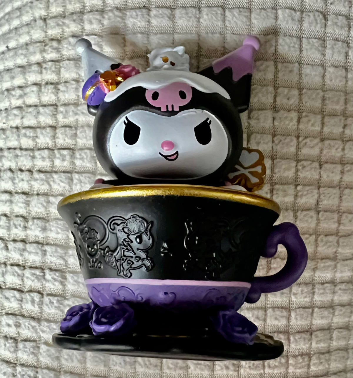 Kuromi Rose Tea - Kuromi &amp; My Melody Garden Party Series - Tokidoki  - 1