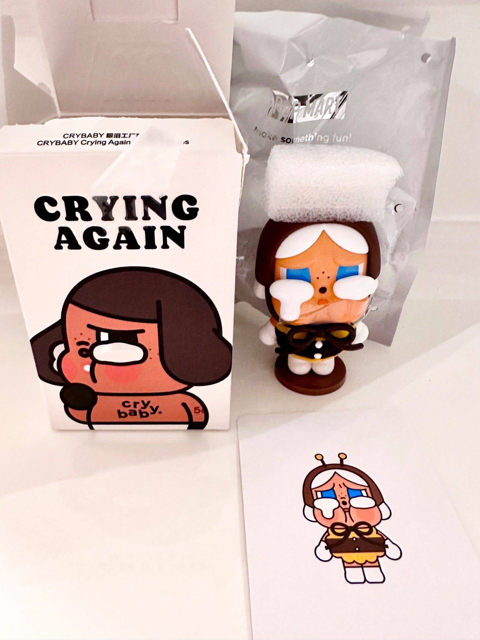 I'll Bring You A Flower (bee)  - Crybaby Crying Again Series - Pop Mart - 1