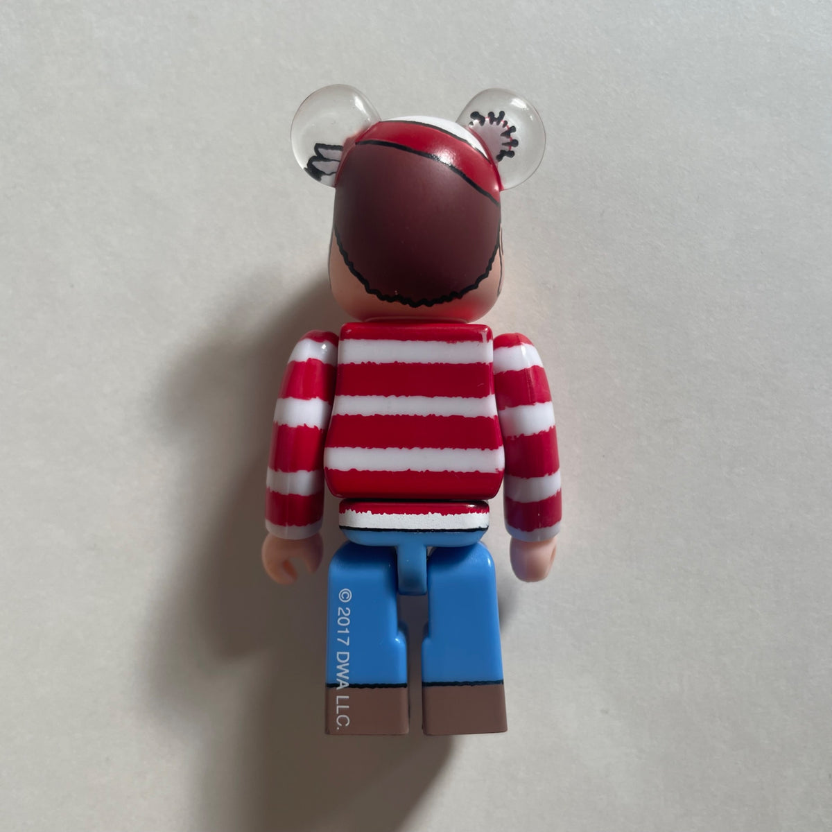 Waldo / Wally 100% Bearbrick Series 35 by Medicom Toy - 2
