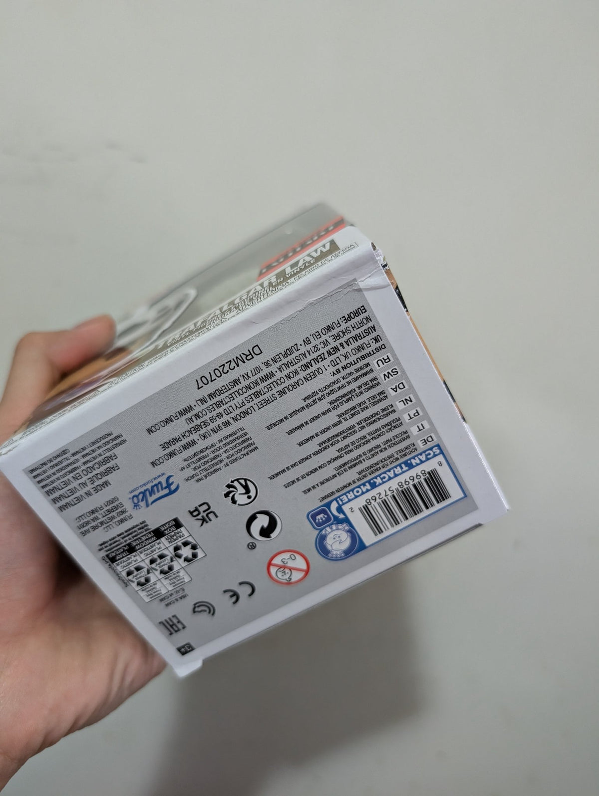 Funko POP! One Piece - Trafalgar Law #1016 Pop Vinyl Figure - 2