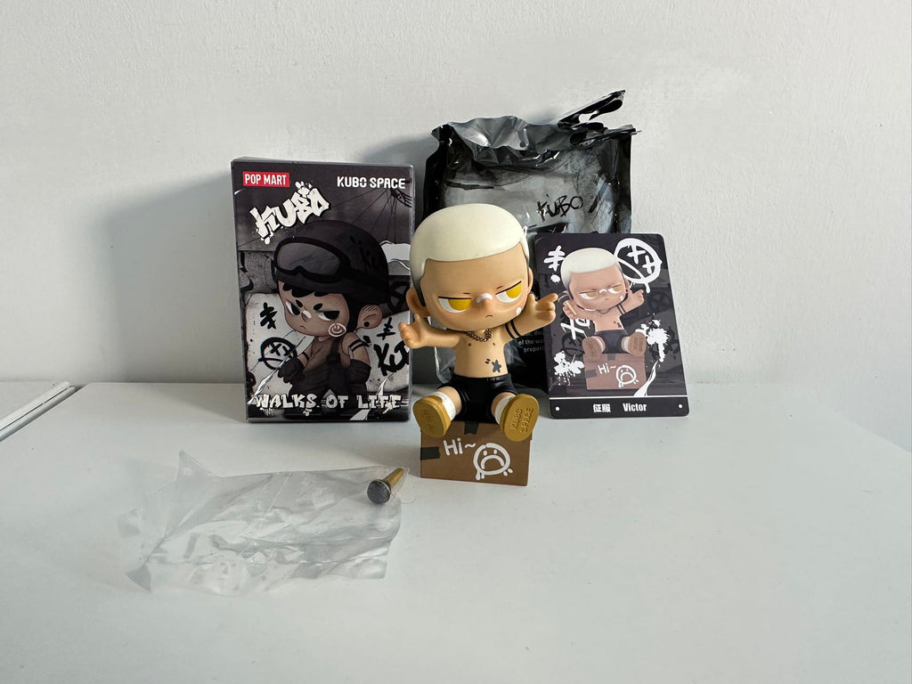 POP MART Biggie Eyes グレー フィギュア 652eb54139e4ab4dc3c1b6b7_17322