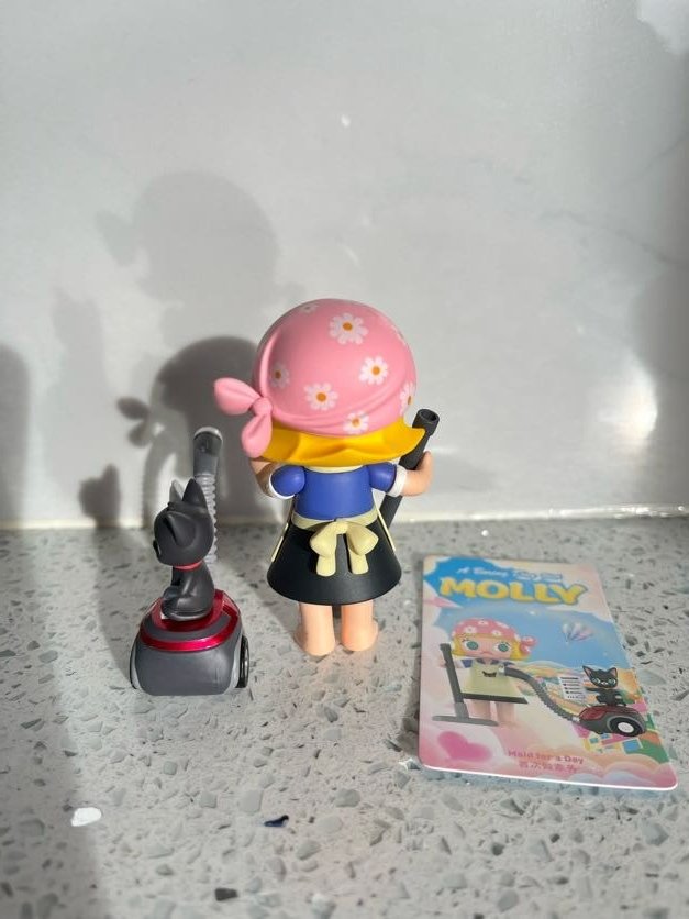 Maid for a Day - A Boring Day with Molly Series by Pop Mart - 3