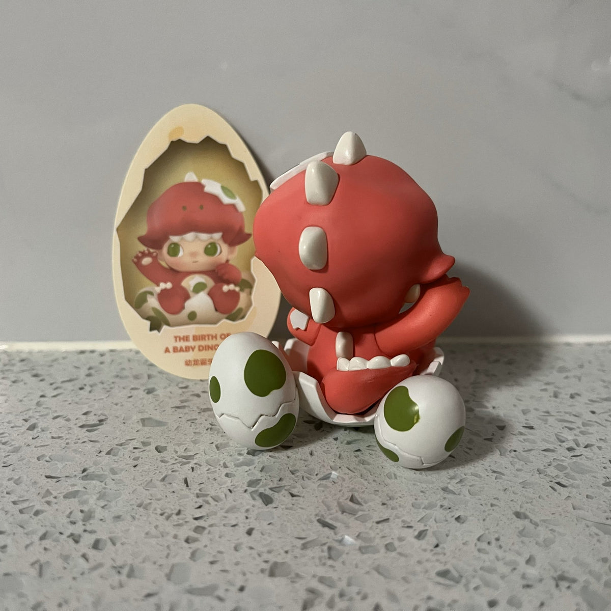 Dimoo - The Birth of a Baby Dinosaur - Jurassic World Series by Pop Mart - 3