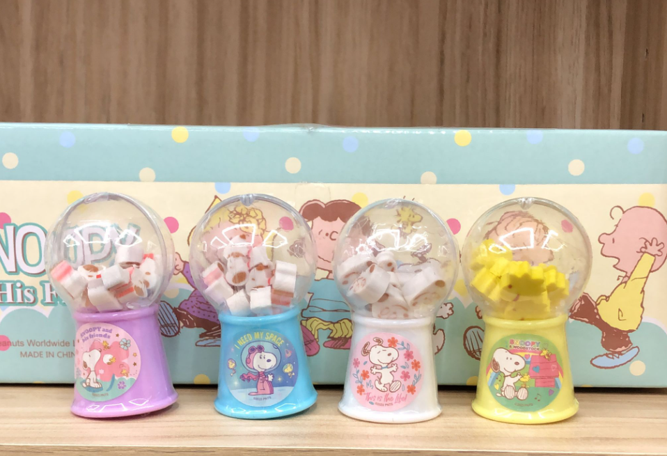  Eraser in Toy Machine - PEANUT SNOOPY - RANDOM DESIGN - 2