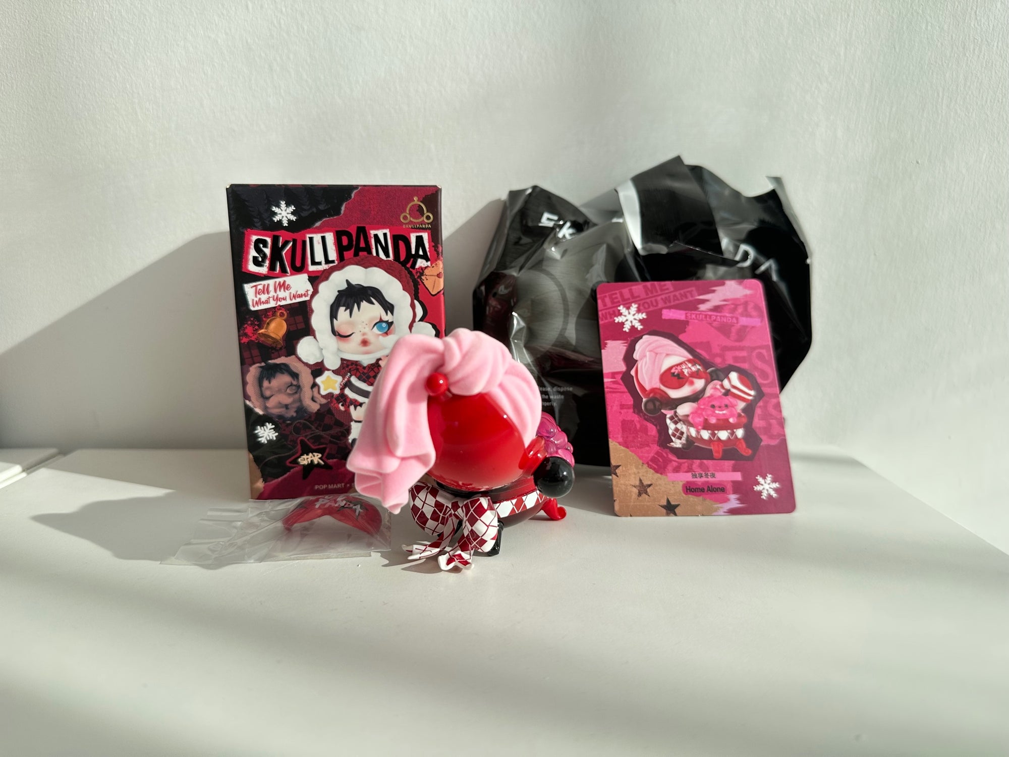Home alone - SKULLPANDA Tell Me What You Want Series by POP MART