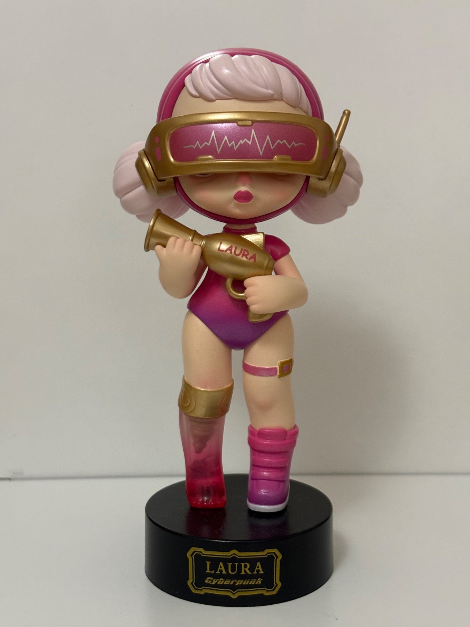 Interstellar Scouting - Laura Cyberpunk Capsule Series 2 - 1