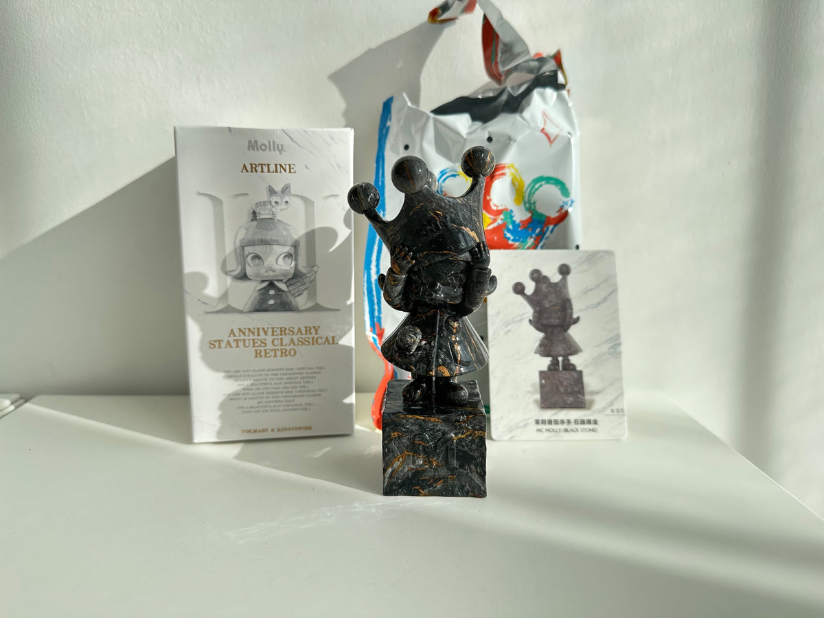 MC MOLLY (BLACK STONE) (Secret 2)- MOLLY Anniversary Statues Classical Retro 2 Series Figures by POP MART - 3
