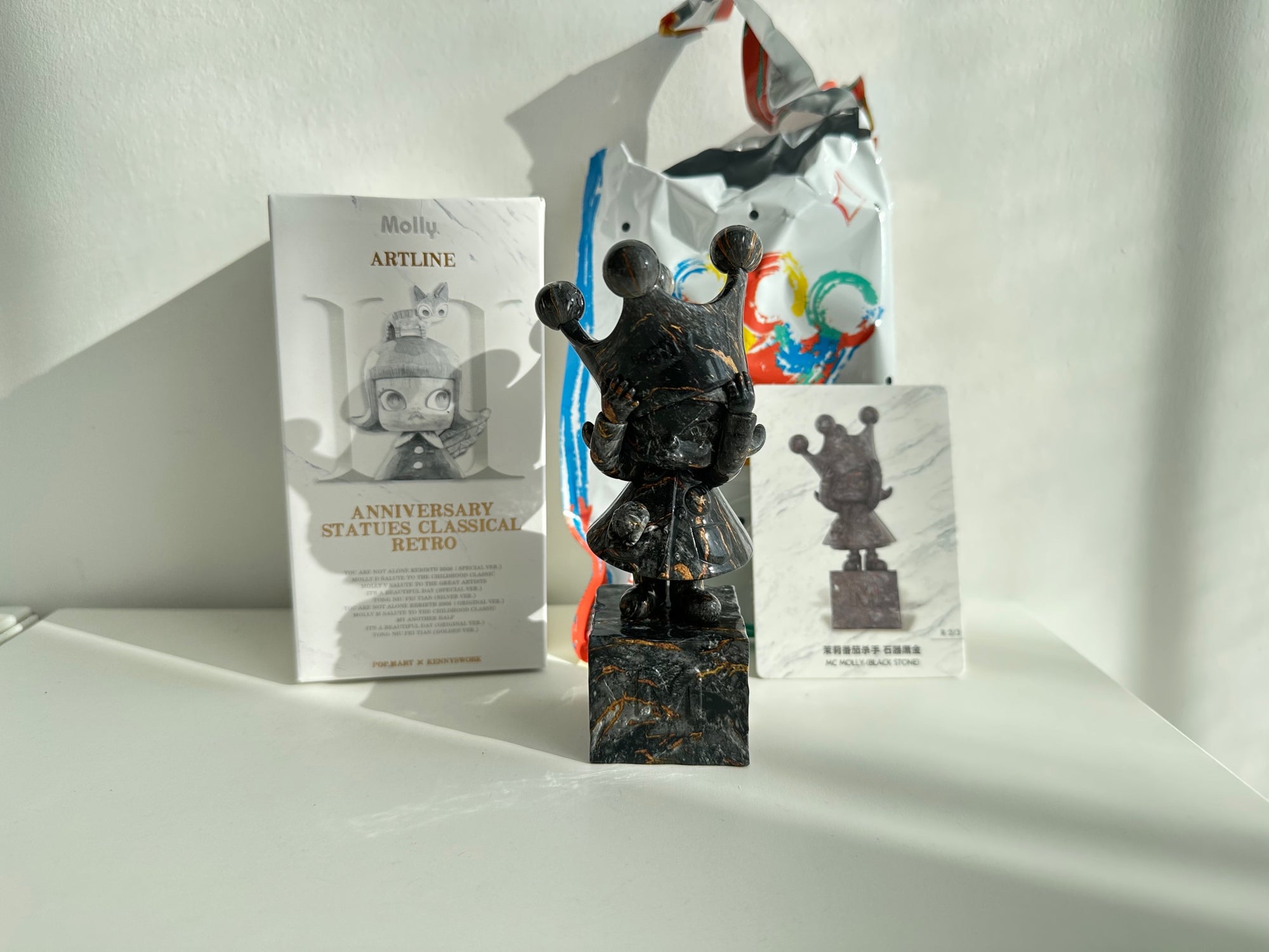 MC MOLLY (BLACK STONE) (Secret 2)- MOLLY Anniversary Statues