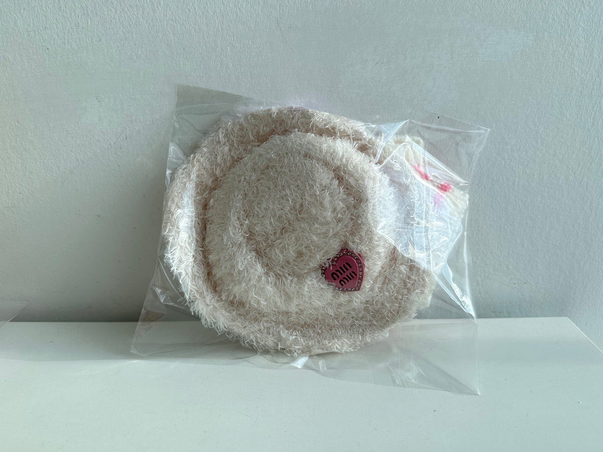 Fluffy hat with pink sweater Outfit - Labubu Clothes - 3