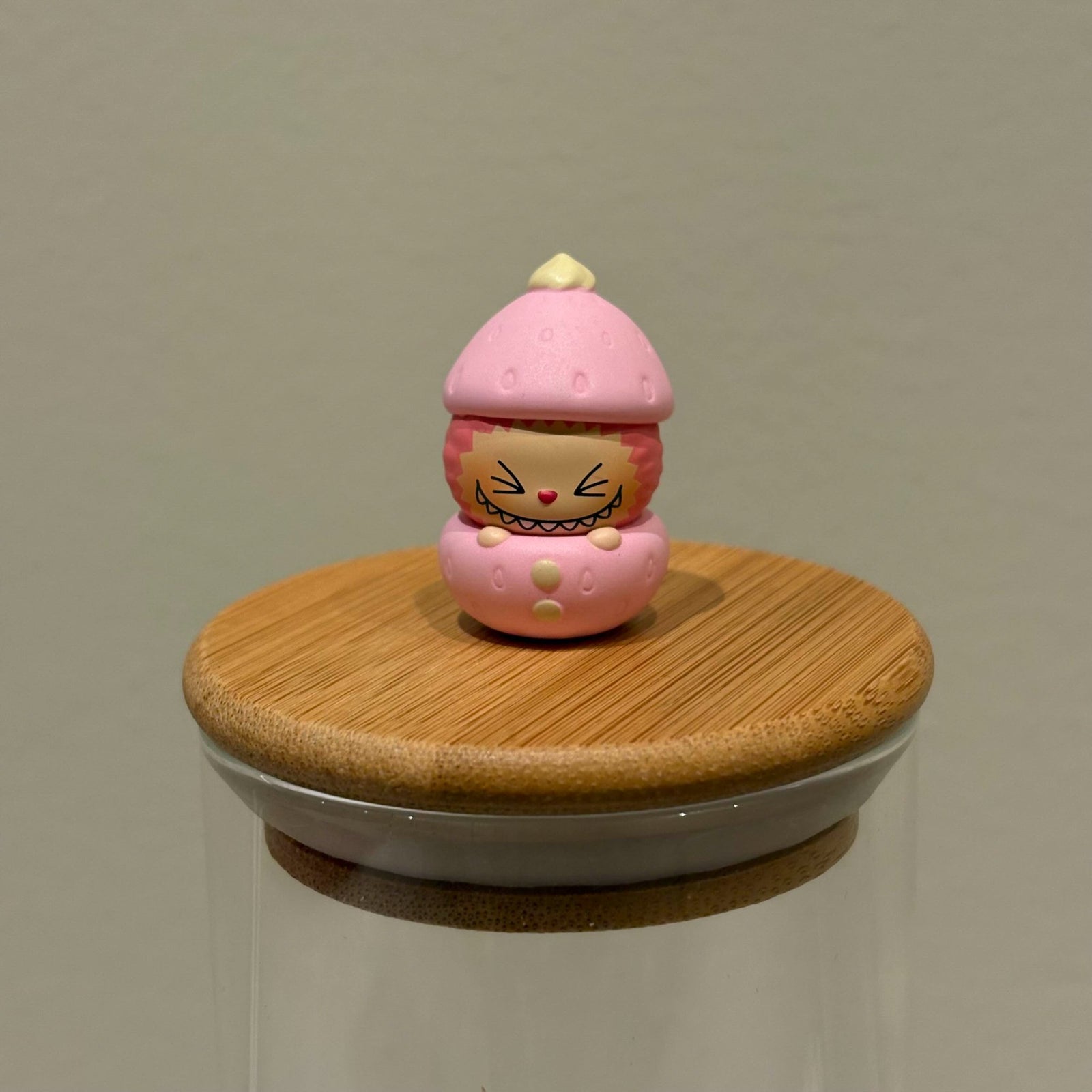 Labubu - POP BEAN Strawberry Miniature by POP MART - 1