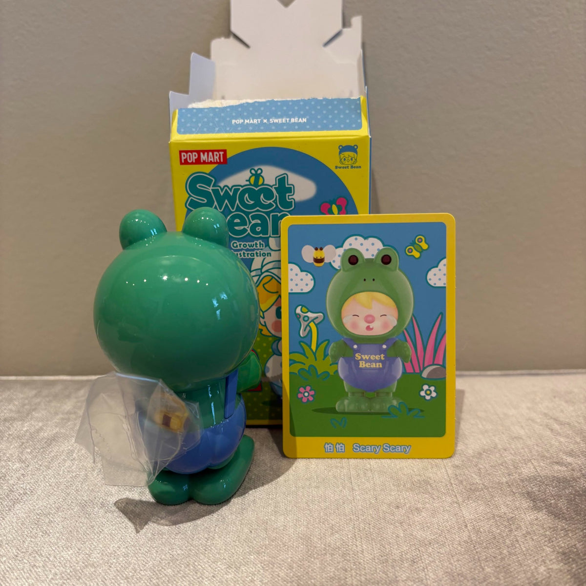 Scary Scary - Sweet Bean Growth Illustration by POP MART - 2