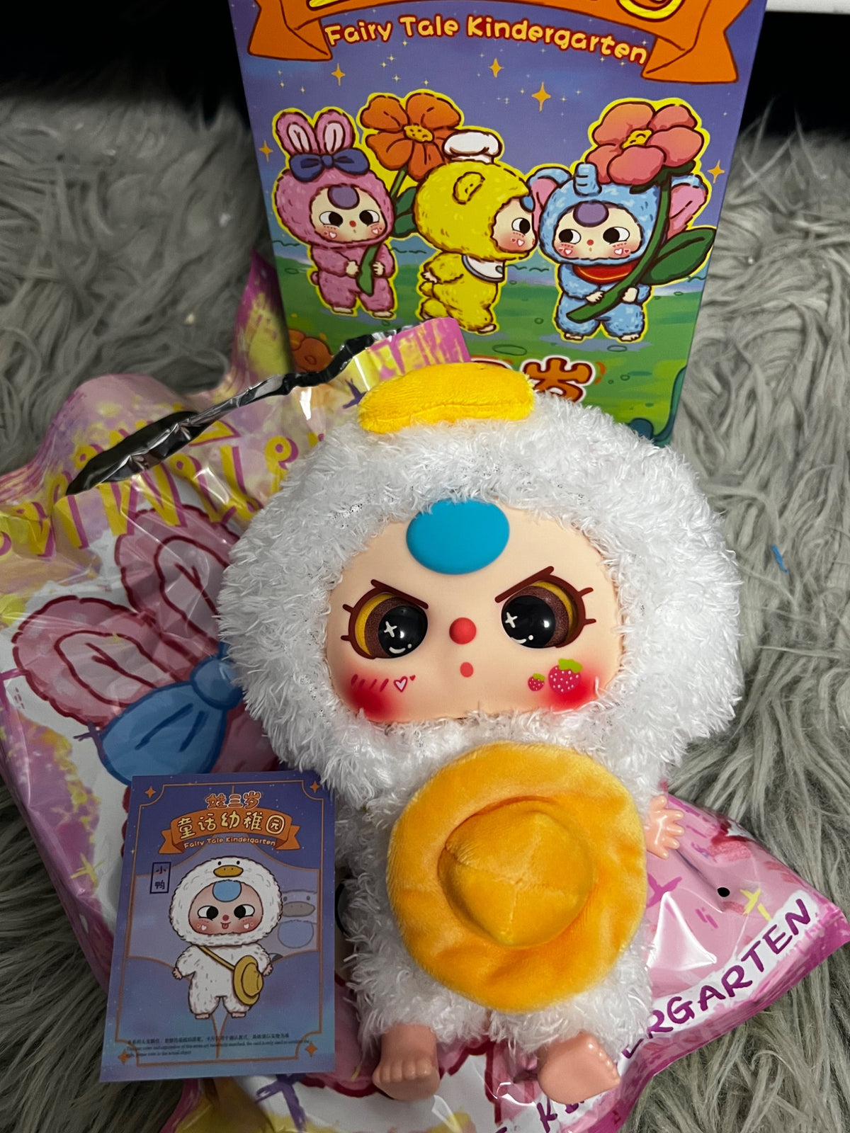 Cute Chicken with Angry Eyes - Baby Three Fairy Tale Kindergarten Series - Baby Three - 2