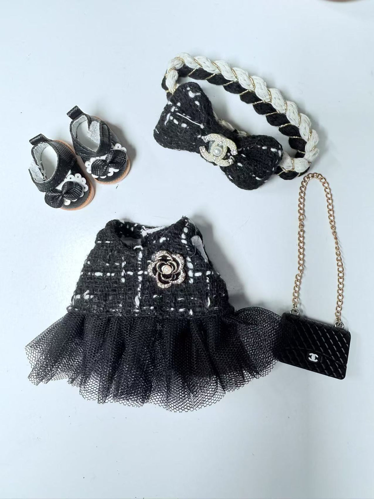 Black Edge Shirt with Dress Set - Labubu Clothes For Exciting Macaron - 2