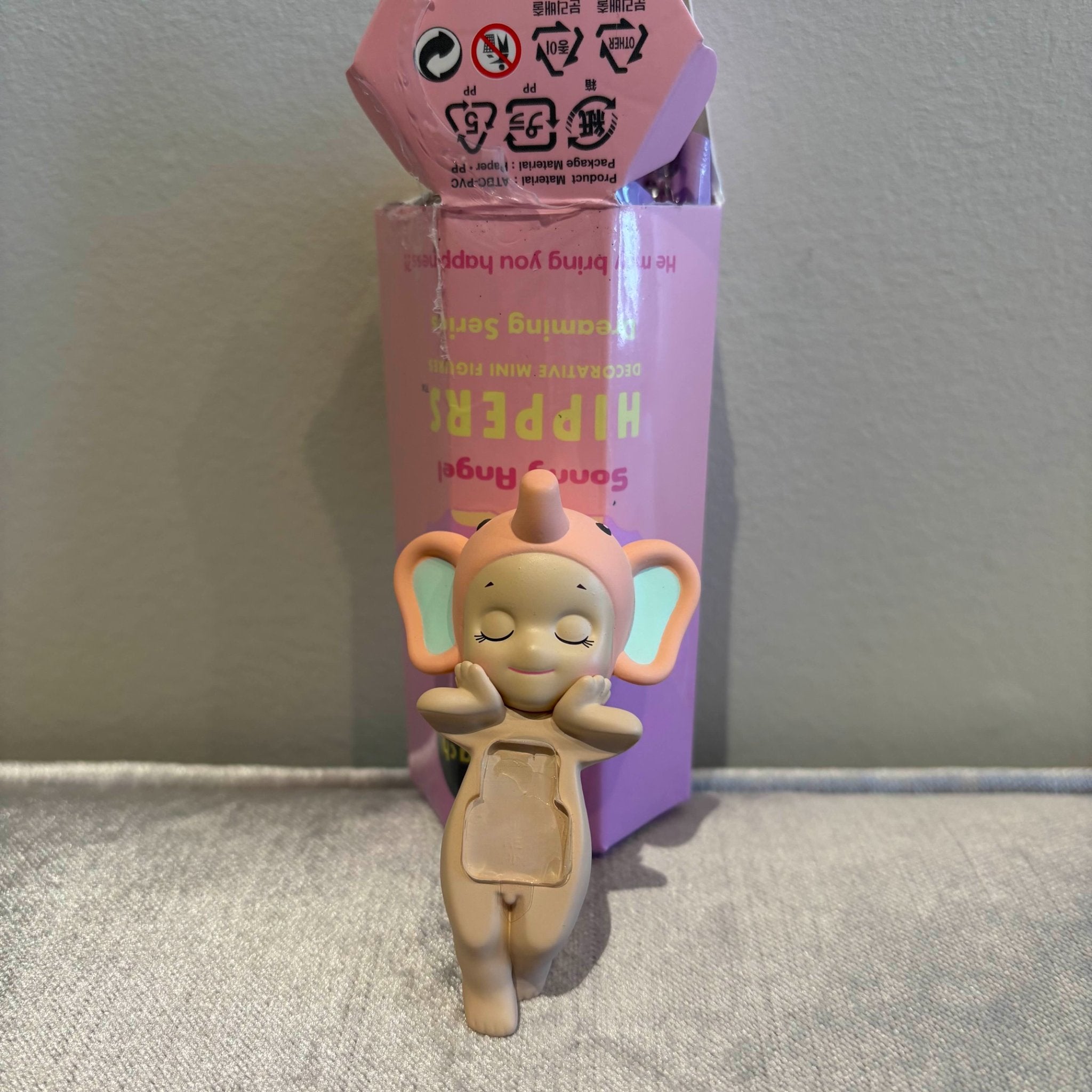 Elephant - Dreaming Hippers Series by Sonny Angel - Mindzai Toy Shop