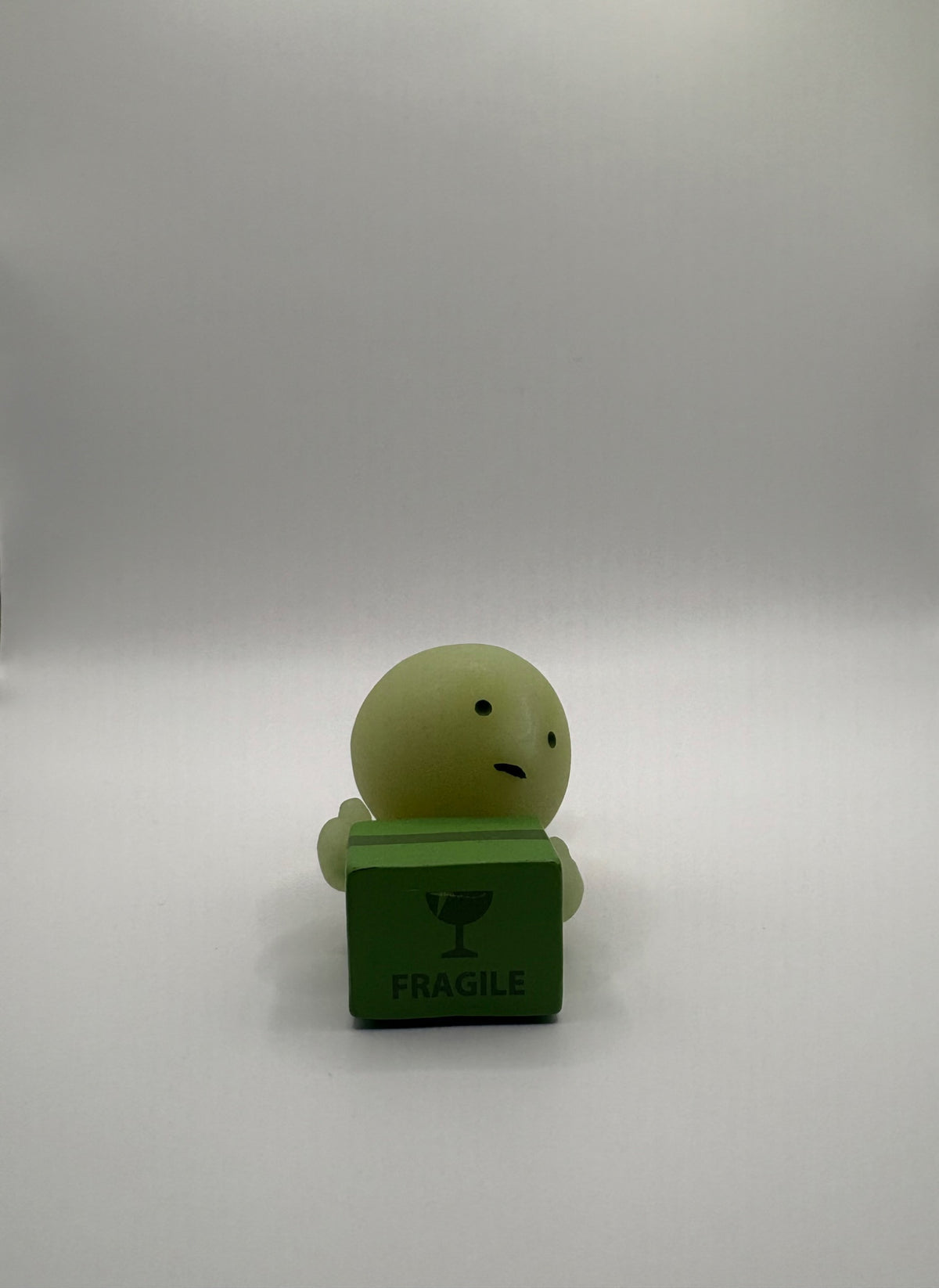 Falling Down - Moving Series Smiski - Dreams - 2